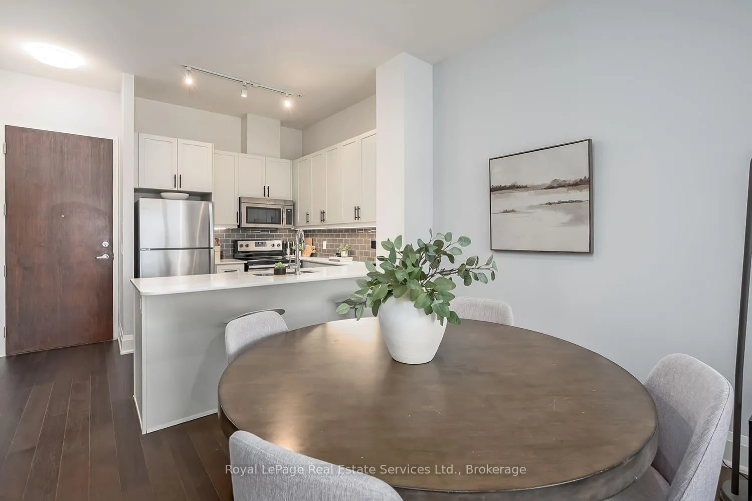 Photo 9 of Unit 121, 2480 Prince Michael Drive, Oakville, Joshua Creek — HOMEH