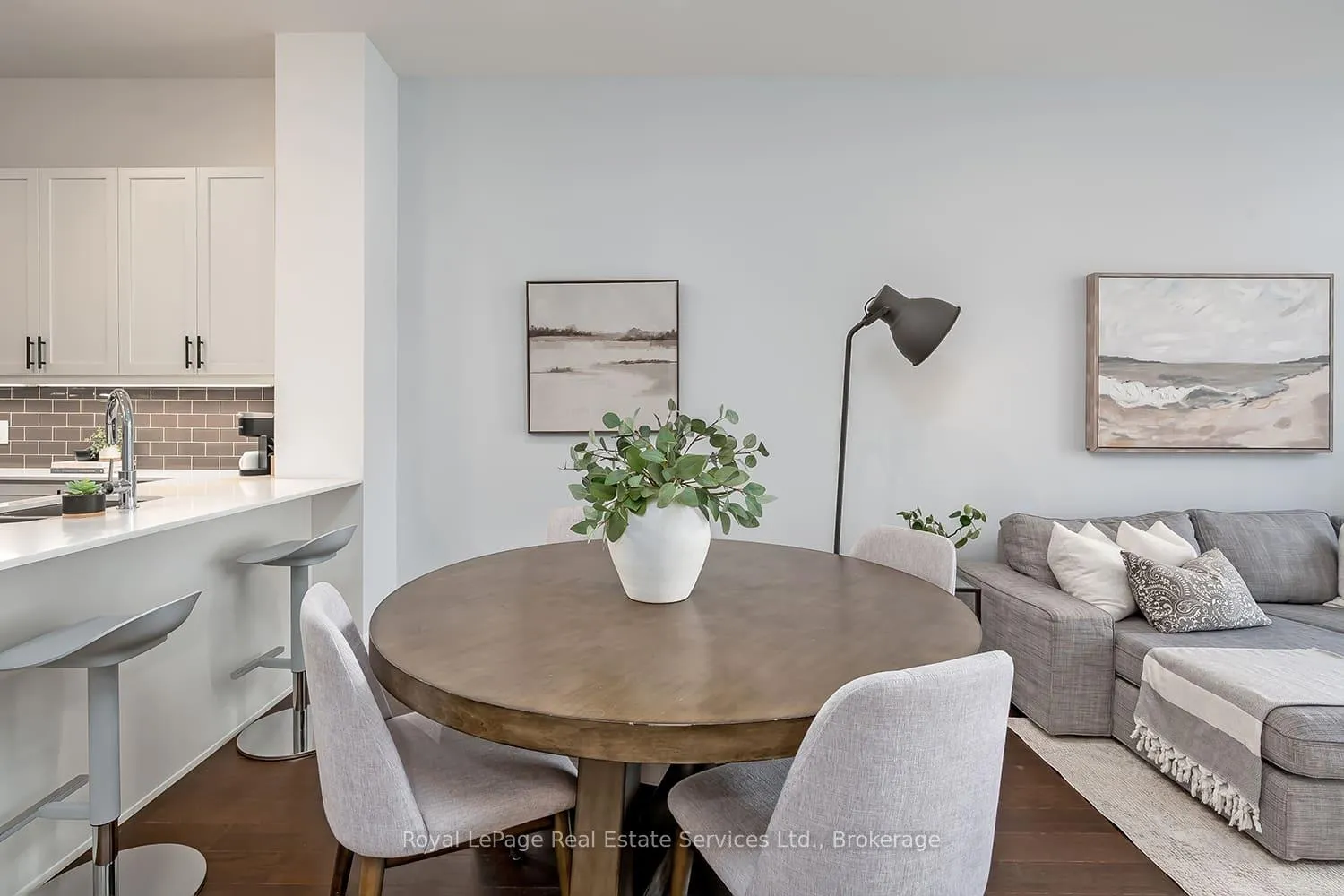 Photo 10 of Unit 121, 2480 Prince Michael Drive, Oakville, Joshua Creek — HOMEH