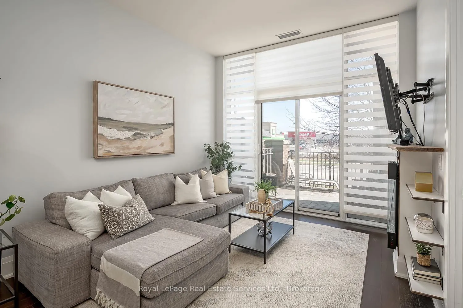 Photo 16 of Unit 121, 2480 Prince Michael Drive, Oakville, Joshua Creek — HOMEH