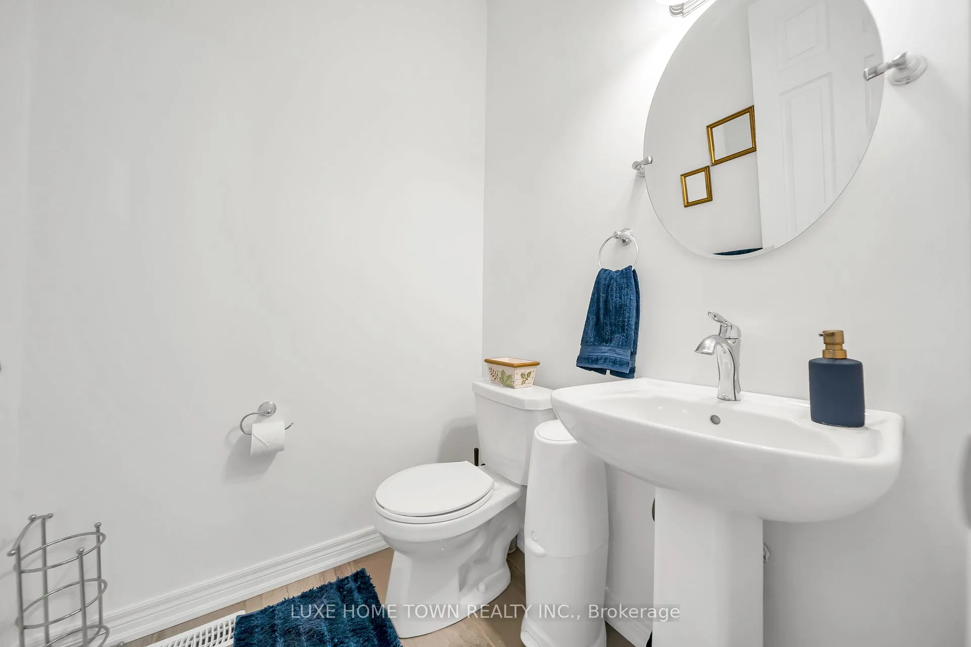 Photo 11 of 19 Findlay Way, Centre Wellington, Fergus — HOMEH