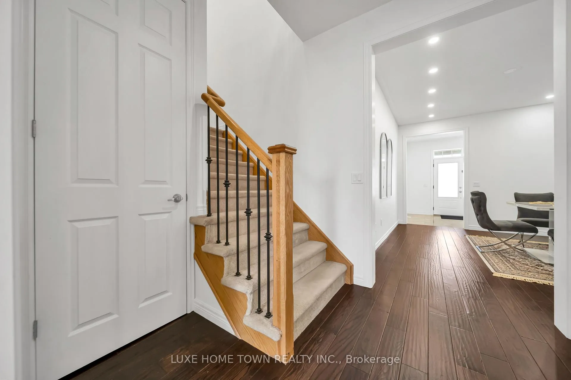 Photo 12 of 19 Findlay Way, Centre Wellington, Fergus — HOMEH