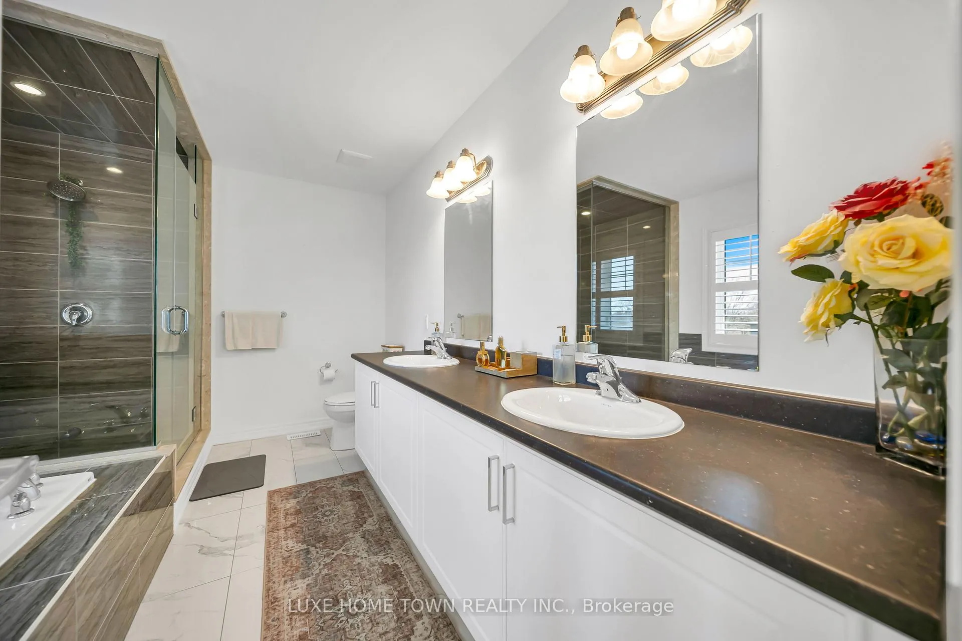 Photo 36 of 19 Findlay Way, Centre Wellington, Fergus — HOMEH