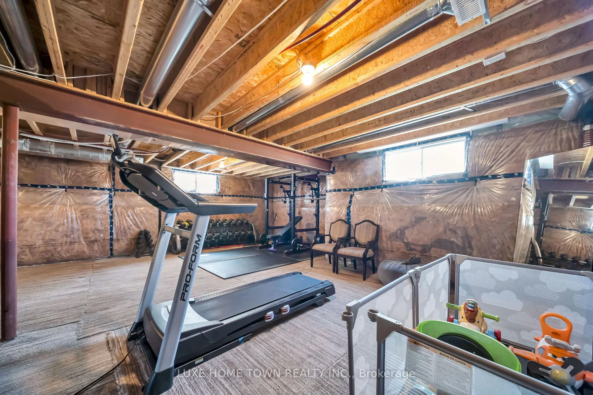 Photo 41 of 19 Findlay Way, Centre Wellington, Fergus — HOMEH