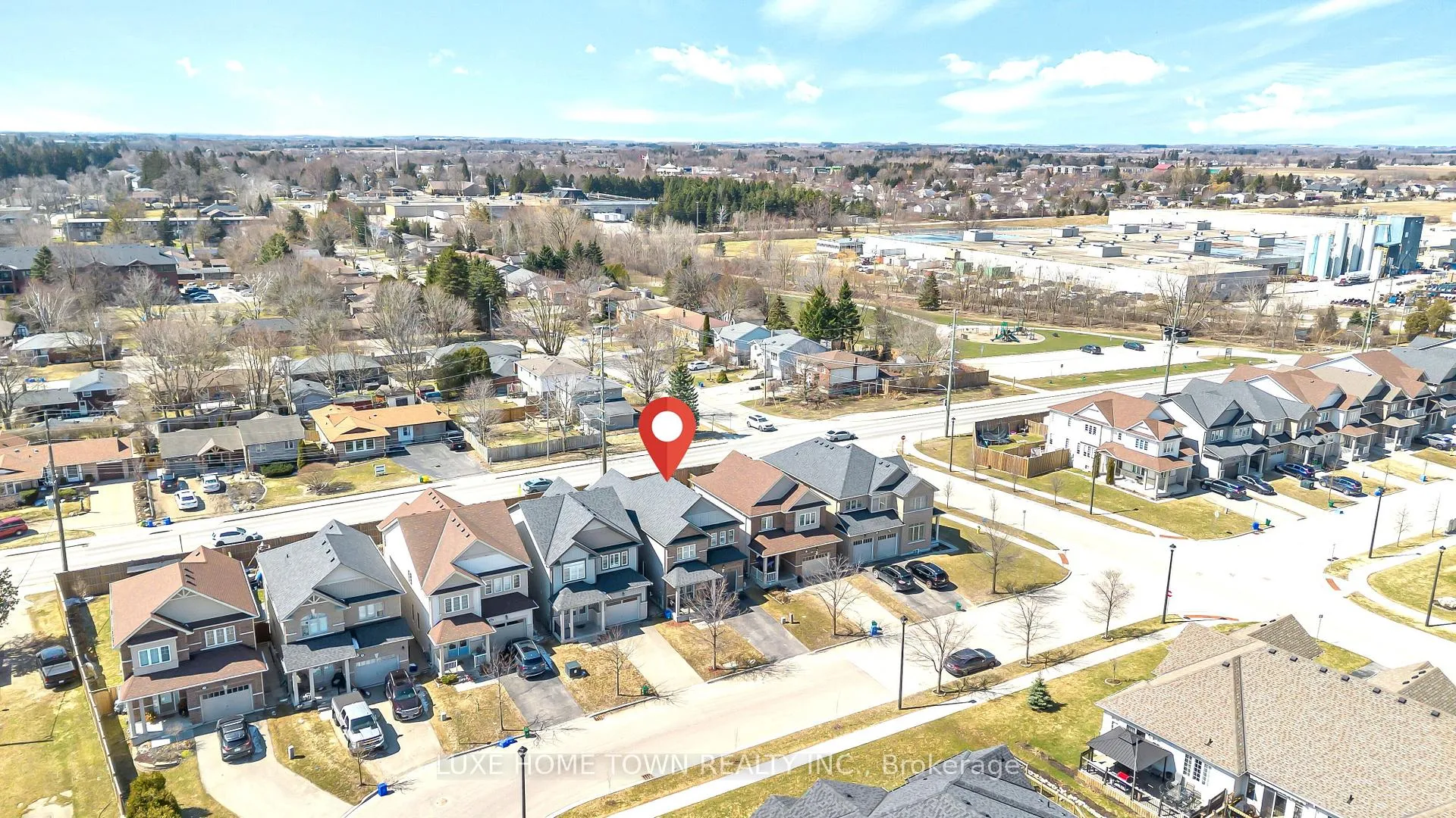 Photo 49 of 19 Findlay Way, Centre Wellington, Fergus — HOMEH