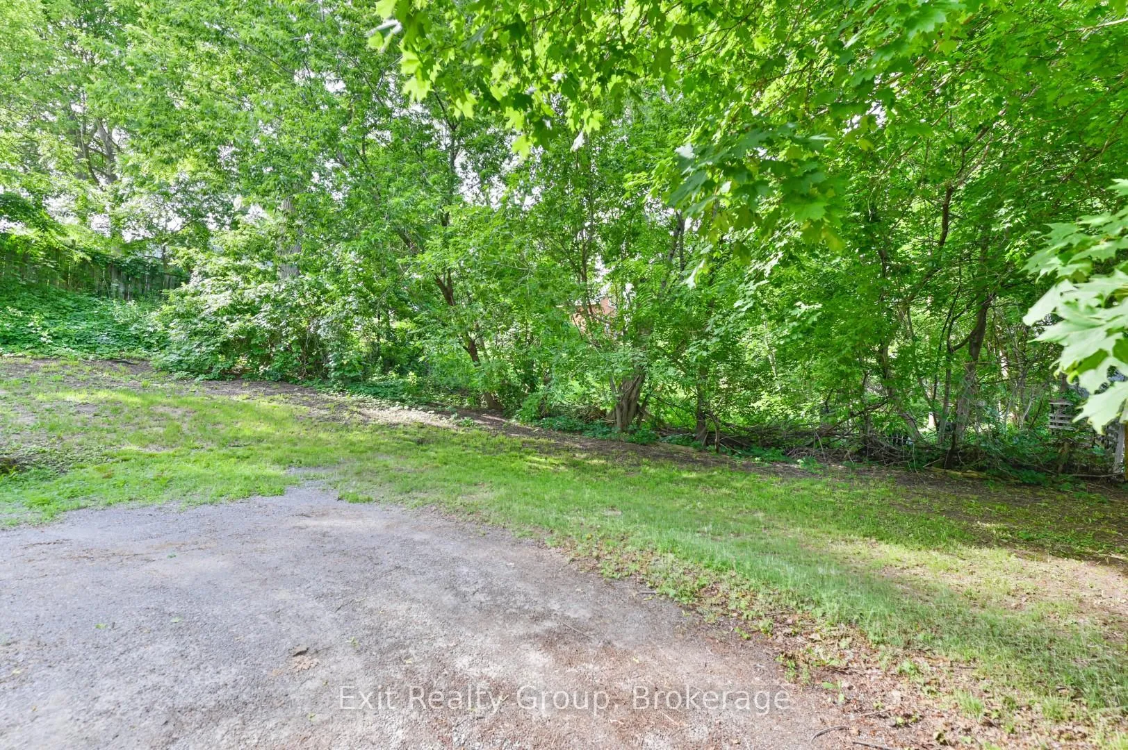 Photo 18 of 98 Octavia Street, Belleville, Belleville Ward — HOMEH