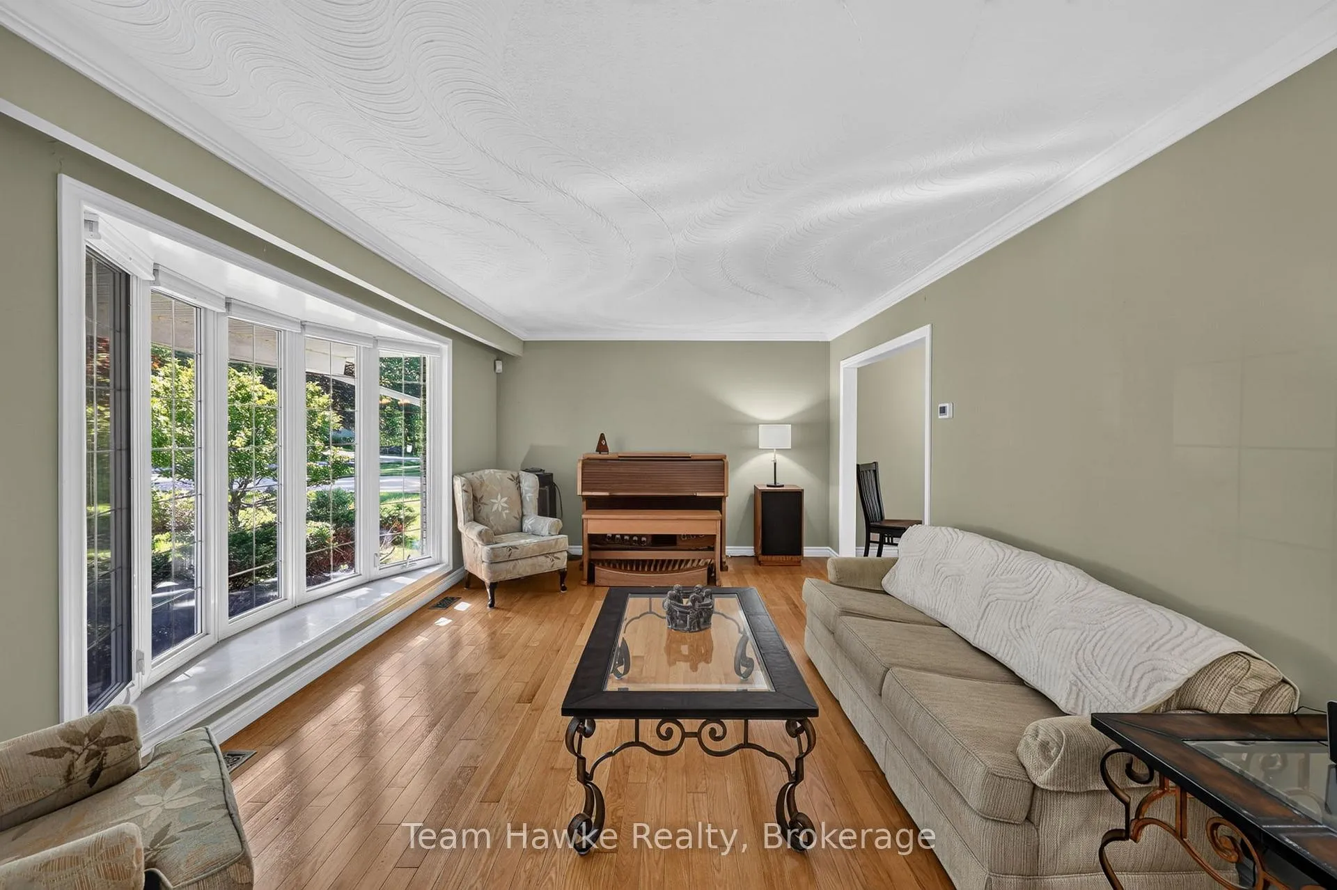 Photo 9 of 321 Glenbrook Drive, Midland — HOMEH