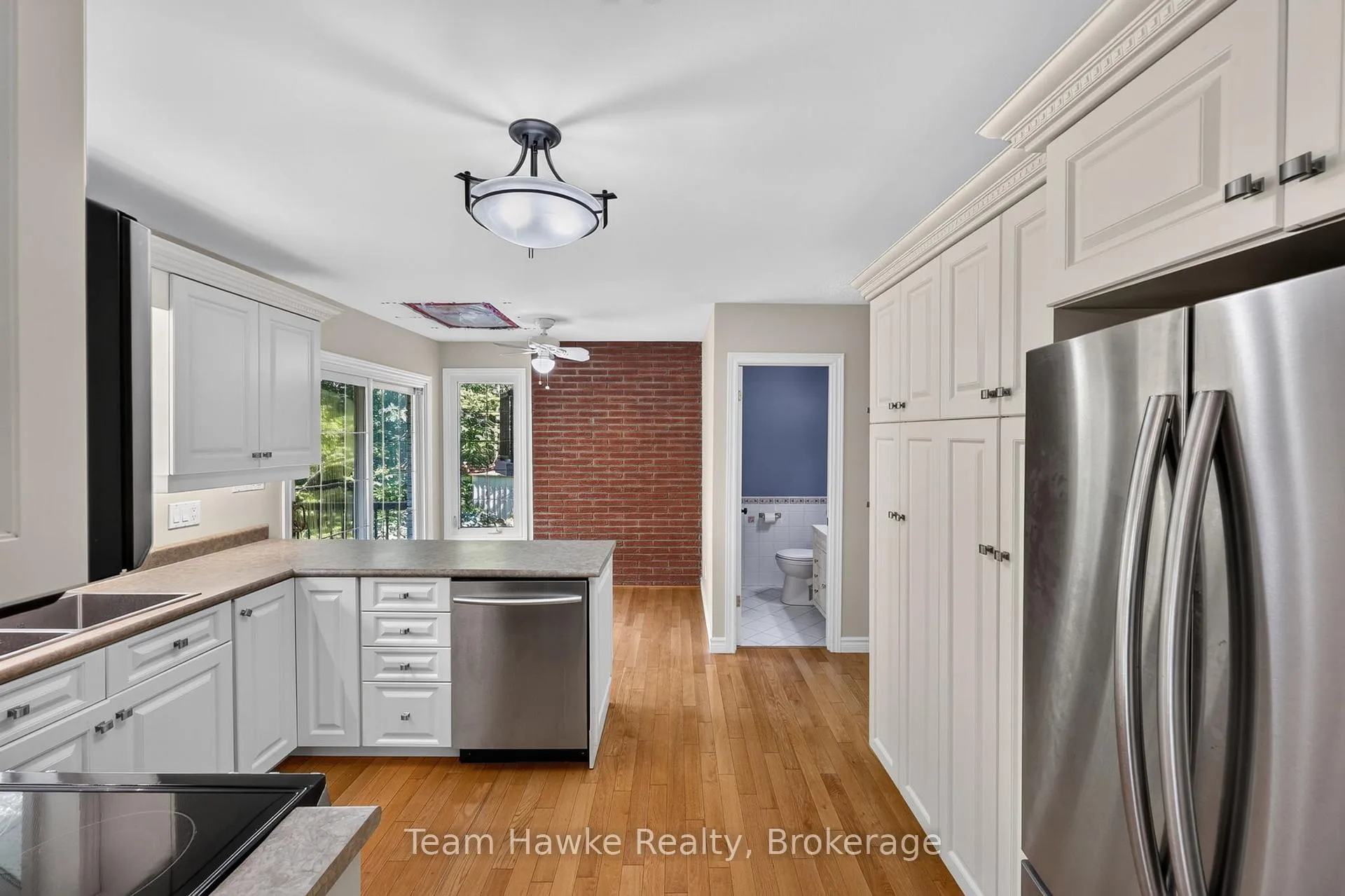 Photo 13 of 321 Glenbrook Drive, Midland — HOMEH