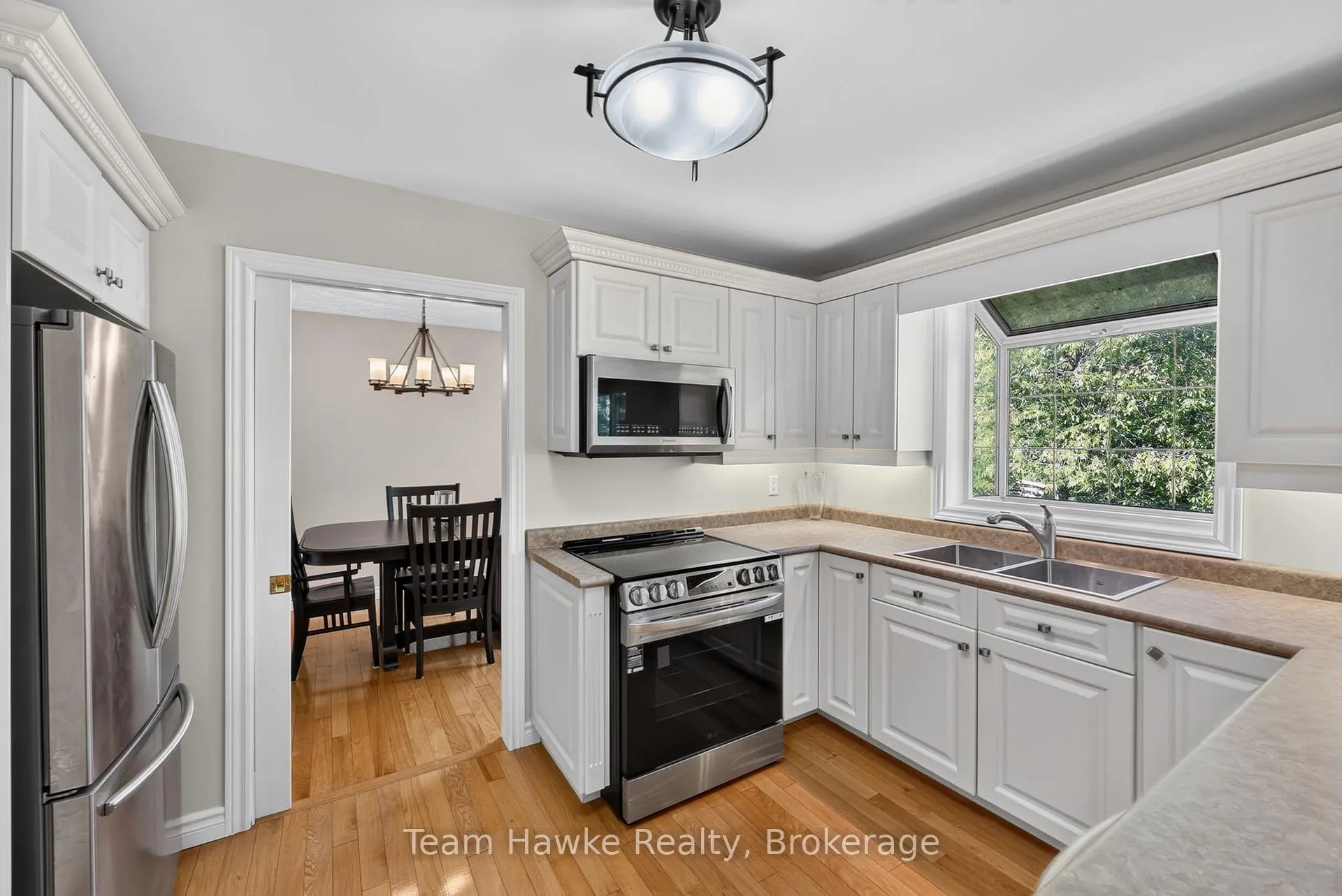 Photo 14 of 321 Glenbrook Drive, Midland — HOMEH