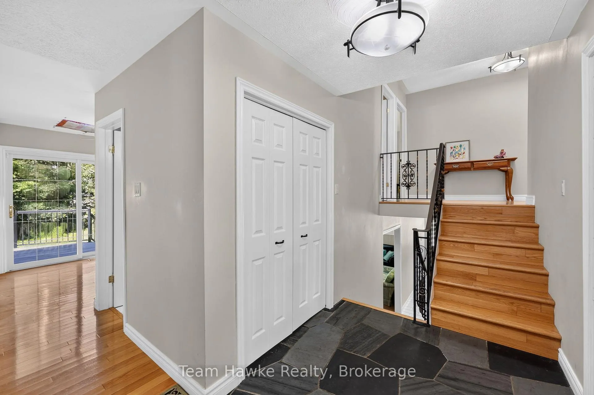 Photo 18 of 321 Glenbrook Drive, Midland — HOMEH