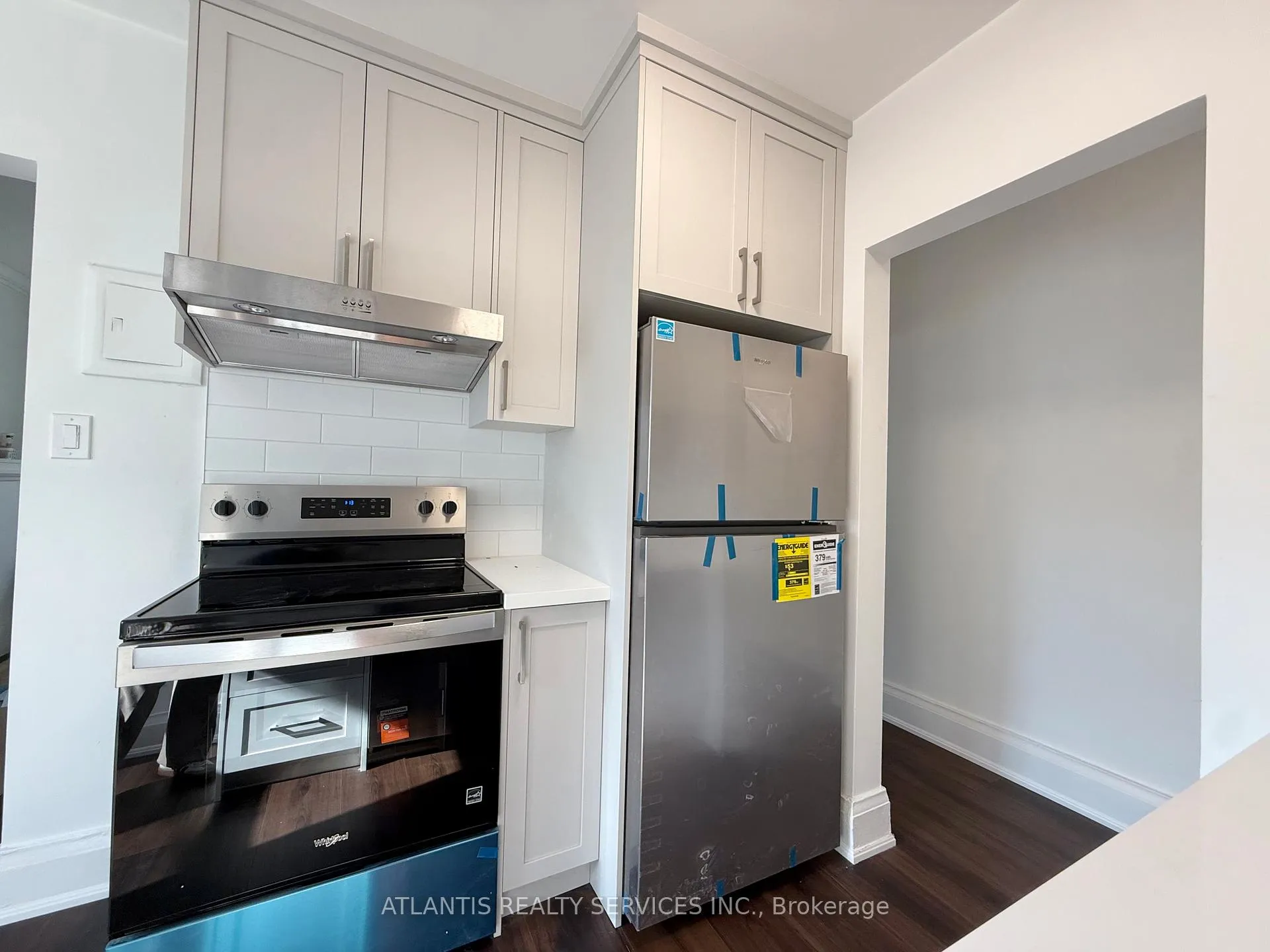 Photo 4 of Unit 201, 323 Lonsdale Road, Toronto, Forest Hill South — HOMEH