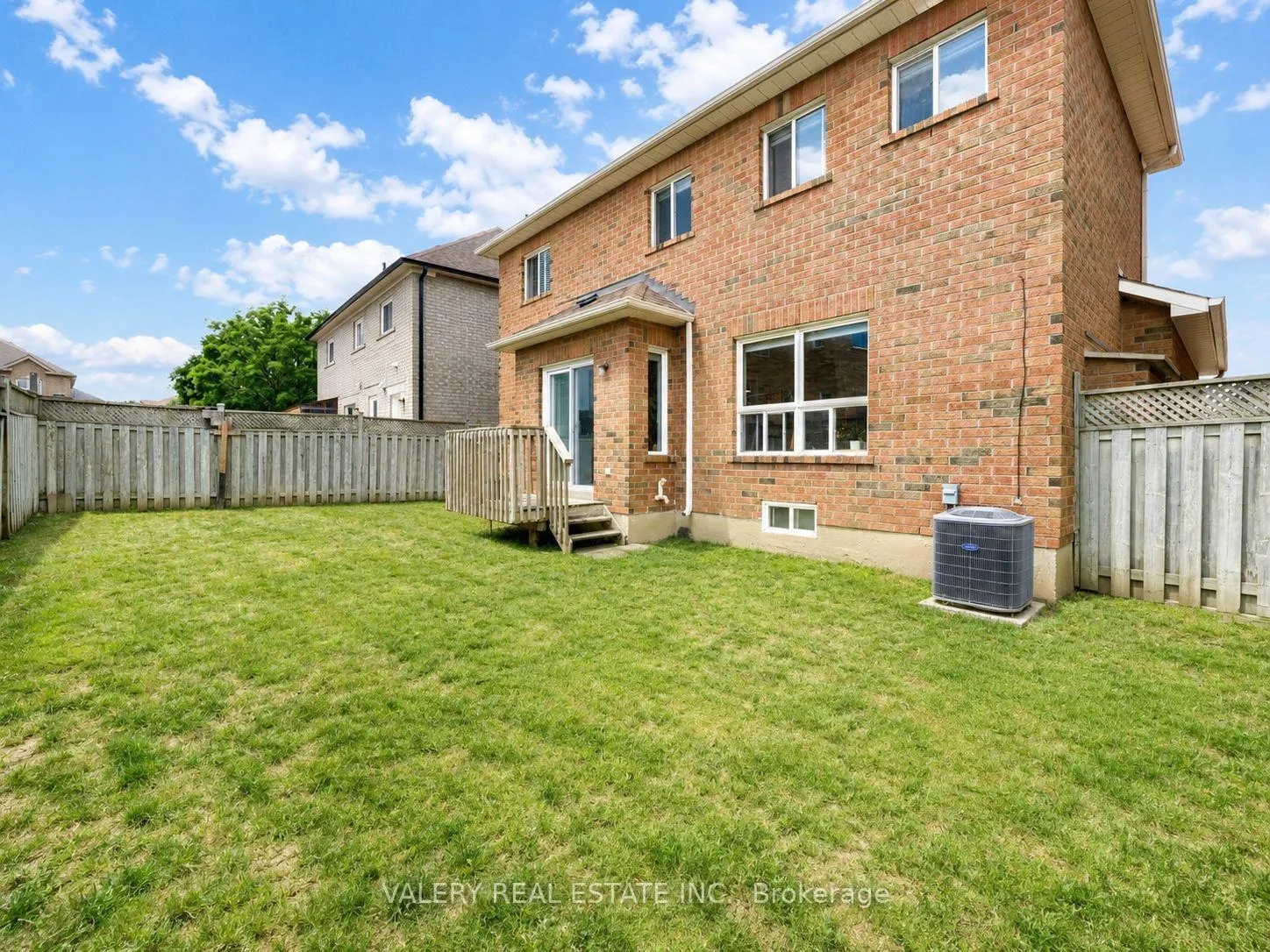 Photo 27 of 15 Silktop Trail, Brampton, Sandringham-Wellington — HOMEH