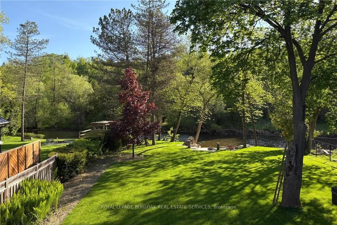 Photo 4 of 39 Credit Road, Caledon, Cheltenham — HOMEH