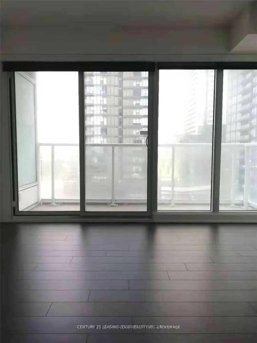 Photo 2 of Unit 905, 19 Bathurst Street, Toronto, Waterfront Communities — HOMEH