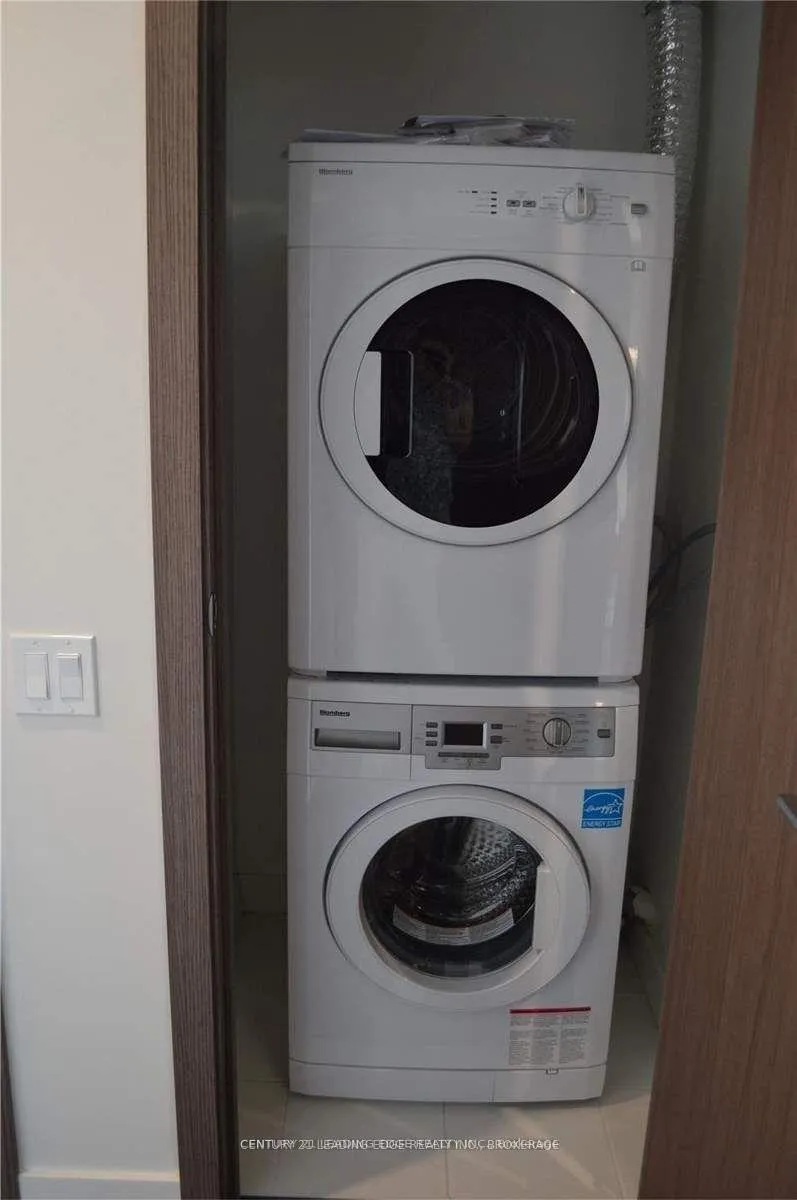Photo 9 of Unit 905, 19 Bathurst Street, Toronto, Waterfront Communities — HOMEH