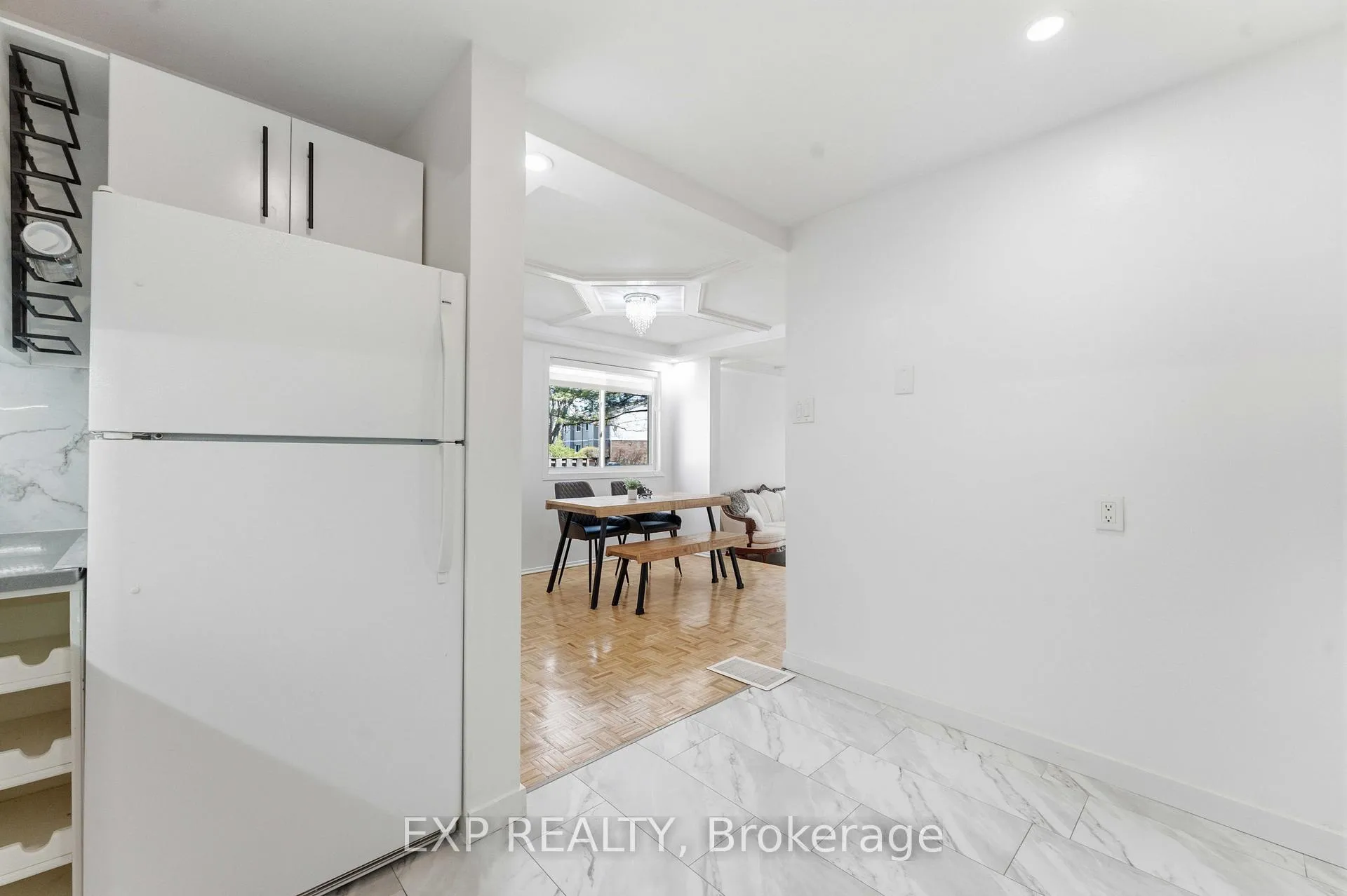 Photo 12 of Unit D, 146 Valley Stream Drive, Ottawa, Leslie Park — HOMEH