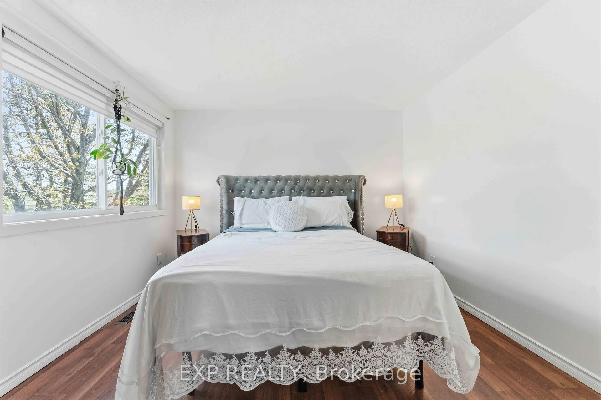 Photo 19 of Unit D, 146 Valley Stream Drive, Ottawa, Leslie Park — HOMEH