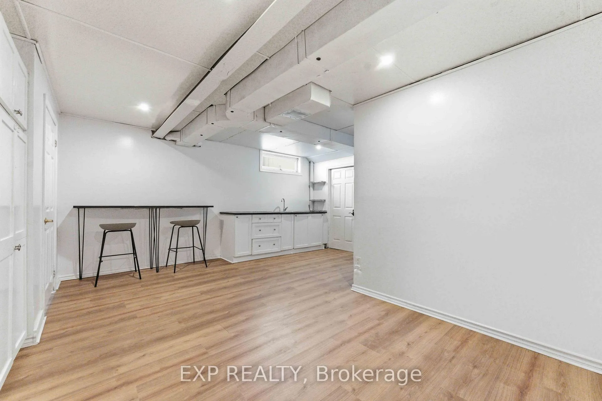 Photo 34 of Unit D, 146 Valley Stream Drive, Ottawa, Leslie Park — HOMEH