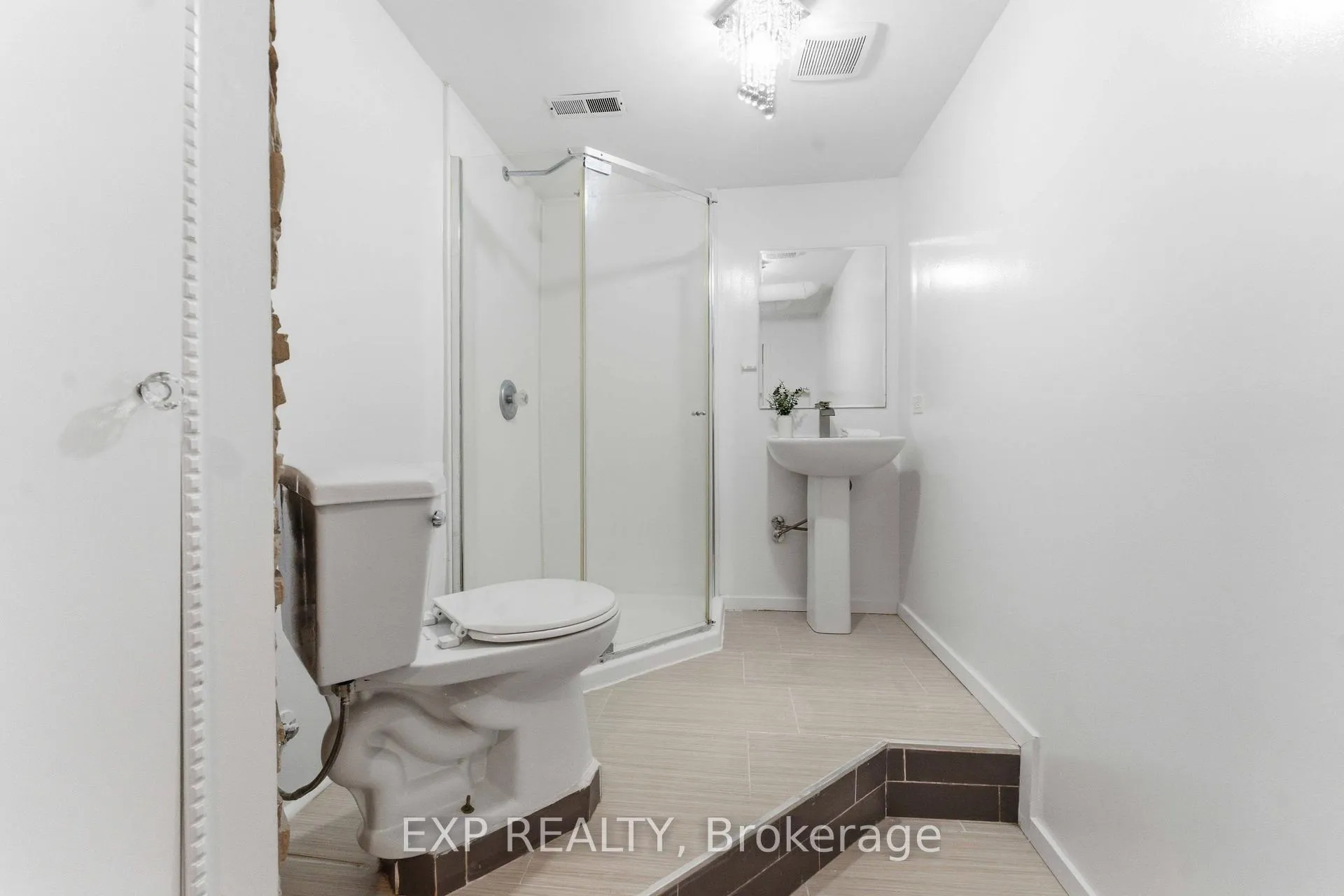 Photo 36 of Unit D, 146 Valley Stream Drive, Ottawa, Leslie Park — HOMEH