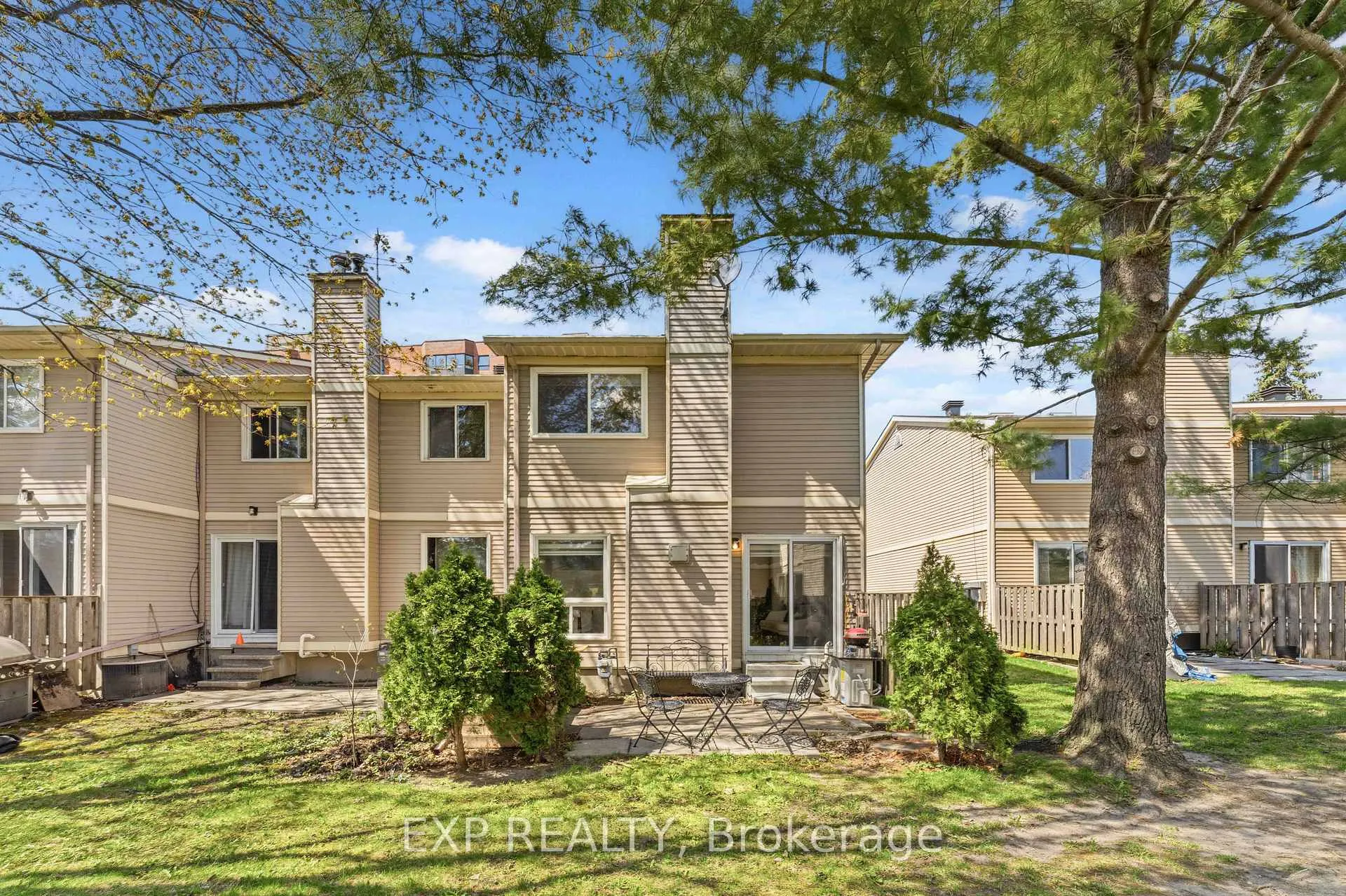 Photo 40 of Unit D, 146 Valley Stream Drive, Ottawa, Leslie Park — HOMEH