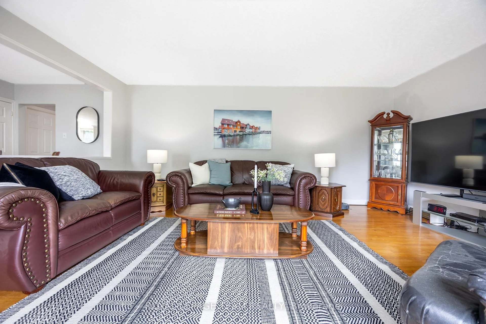 Photo 9 of 1293 Woodside Drive, Ottawa, Copeland Park — HOMEH