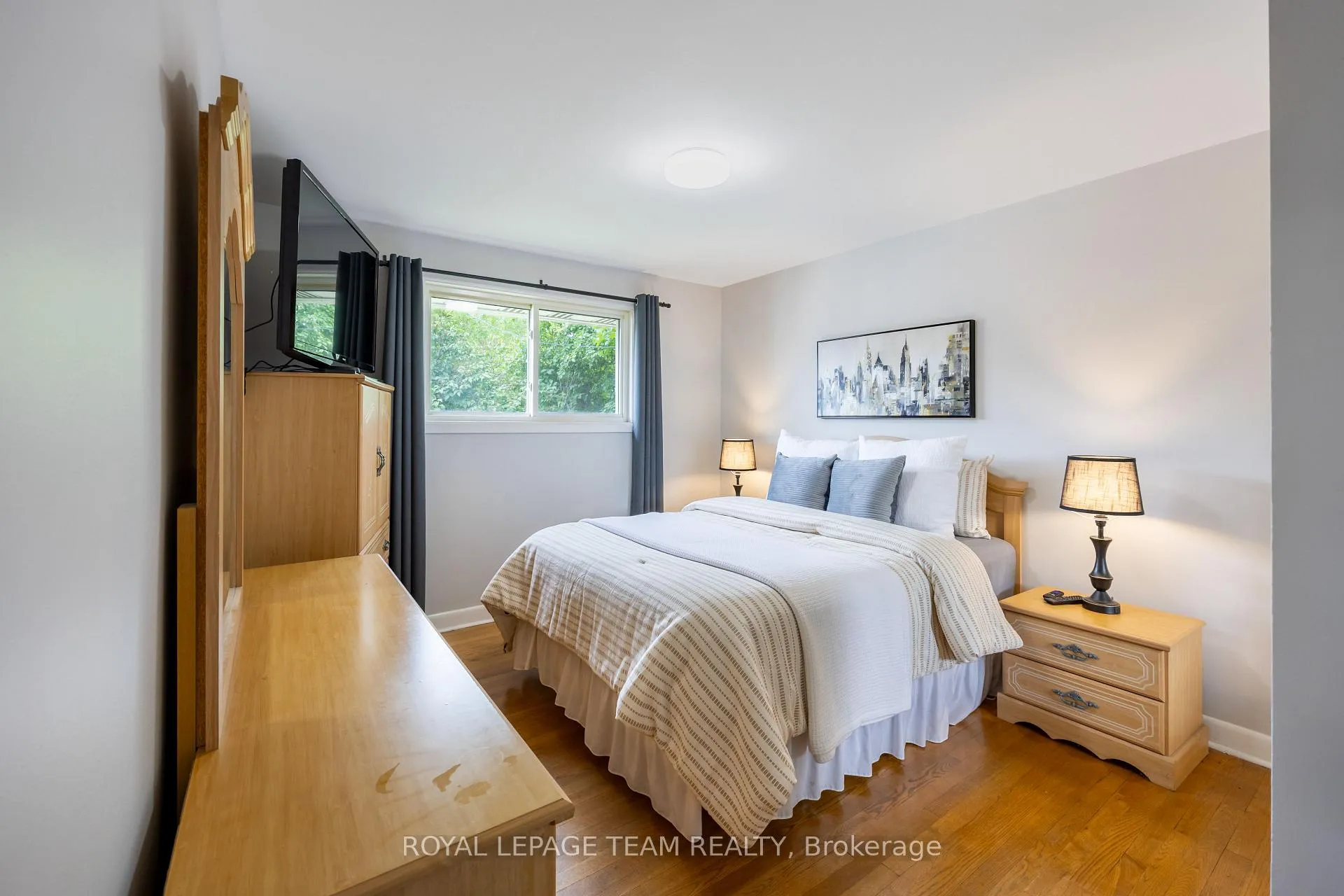 Photo 17 of 1293 Woodside Drive, Ottawa, Copeland Park — HOMEH