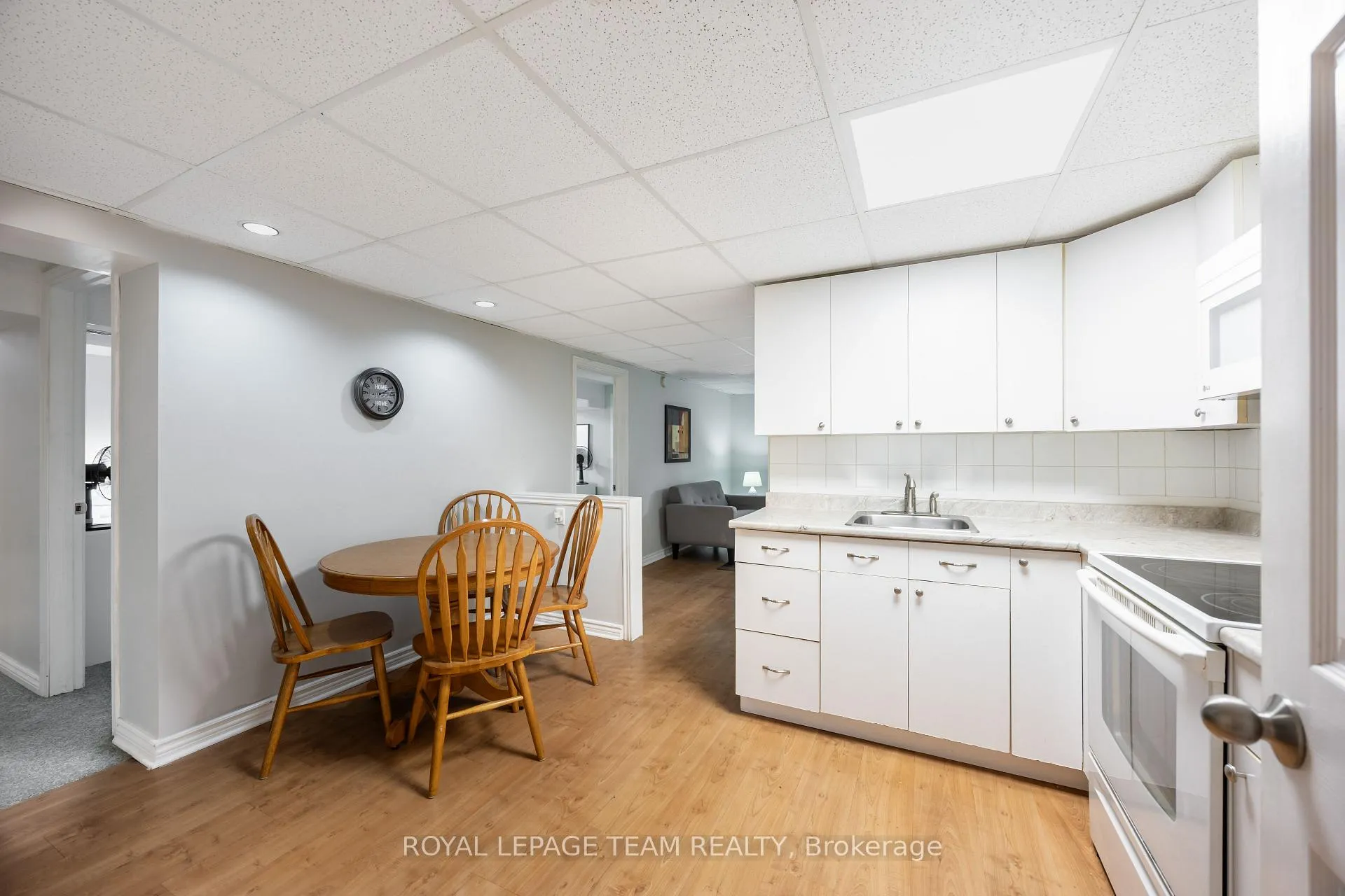 Photo 27 of 1293 Woodside Drive, Ottawa, Copeland Park — HOMEH