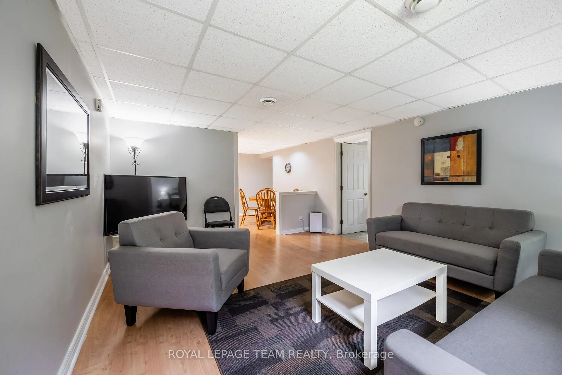 Photo 34 of 1293 Woodside Drive, Ottawa, Copeland Park — HOMEH