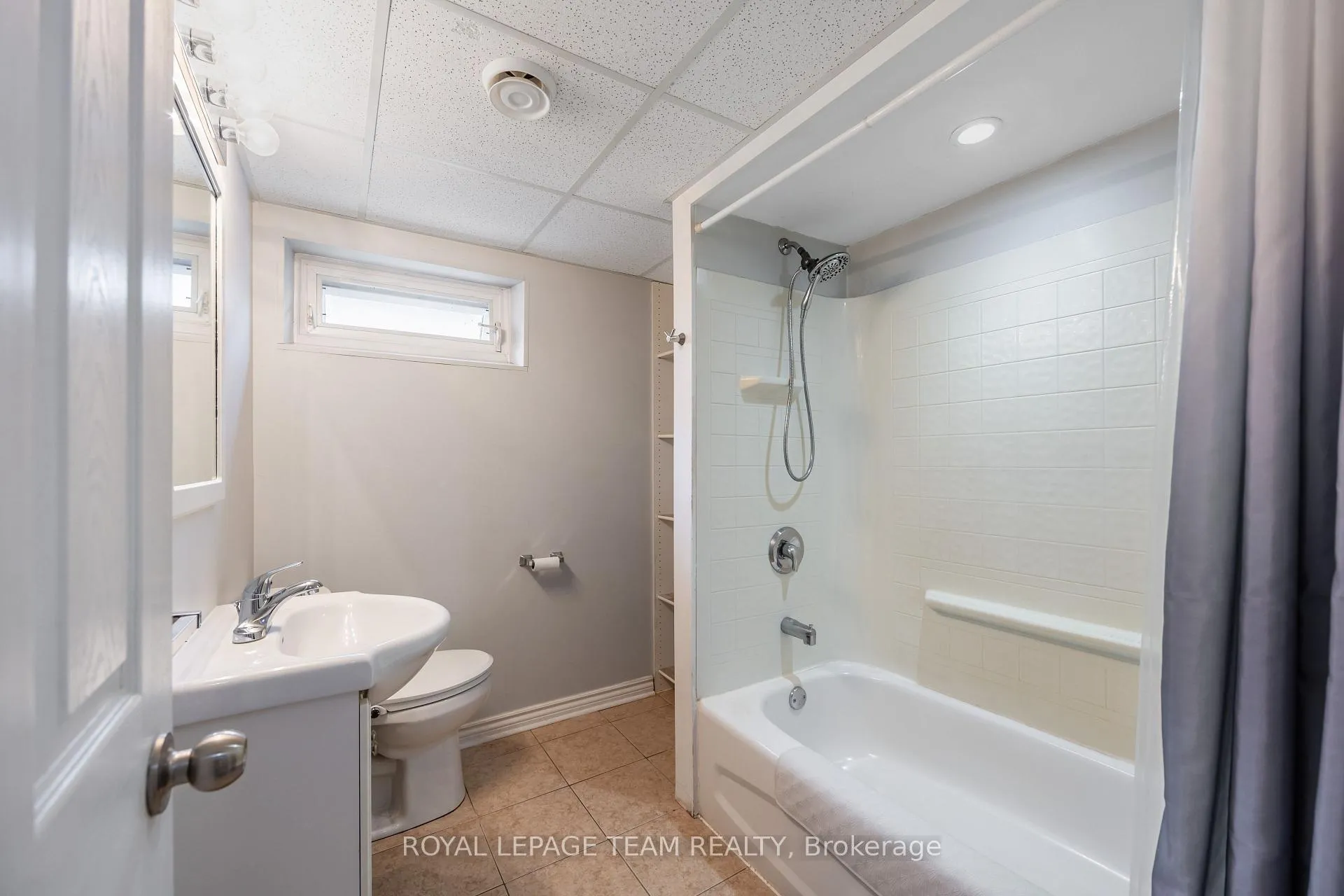 Photo 40 of 1293 Woodside Drive, Ottawa, Copeland Park — HOMEH