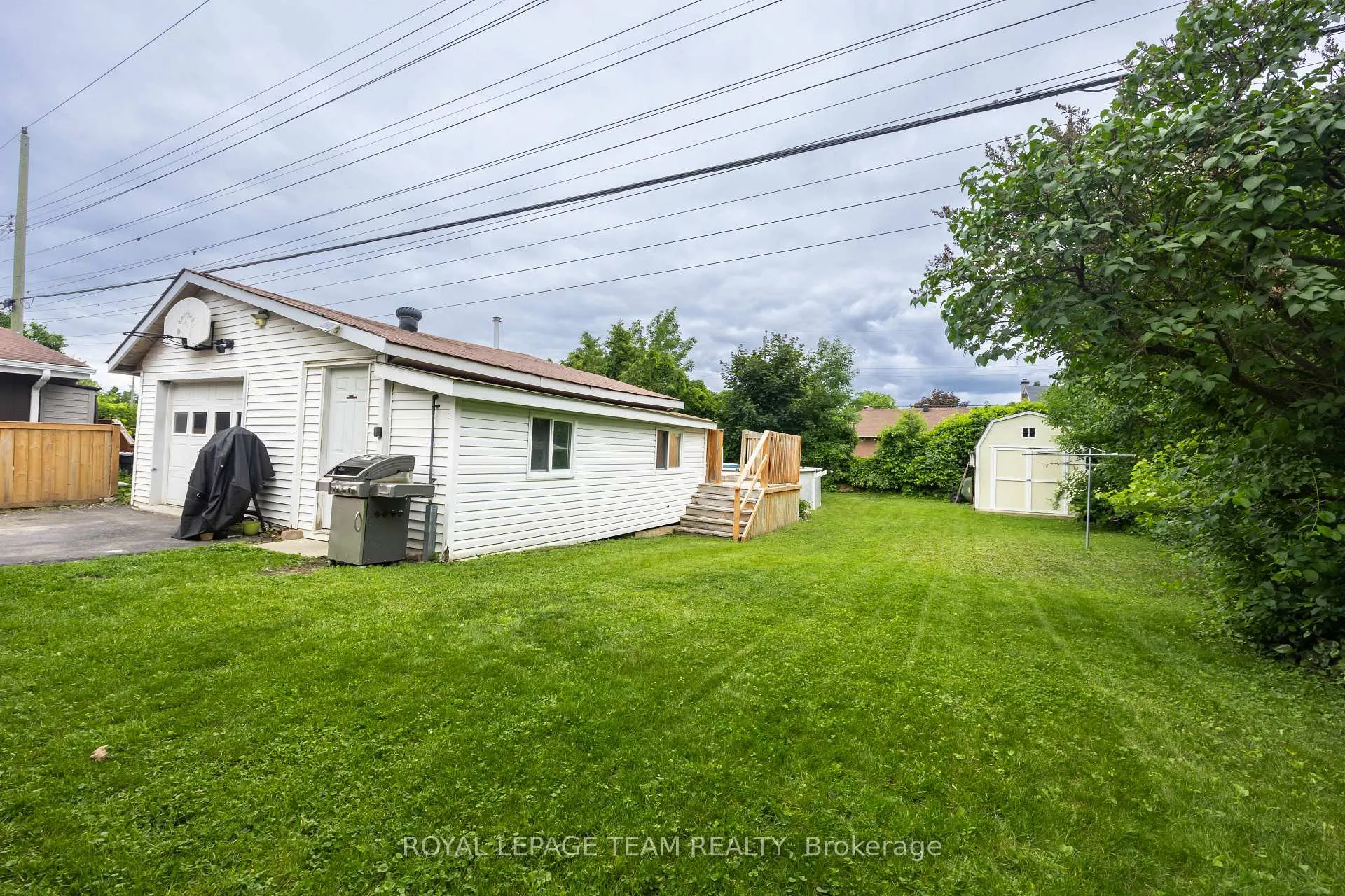 Photo 43 of 1293 Woodside Drive, Ottawa, Copeland Park — HOMEH