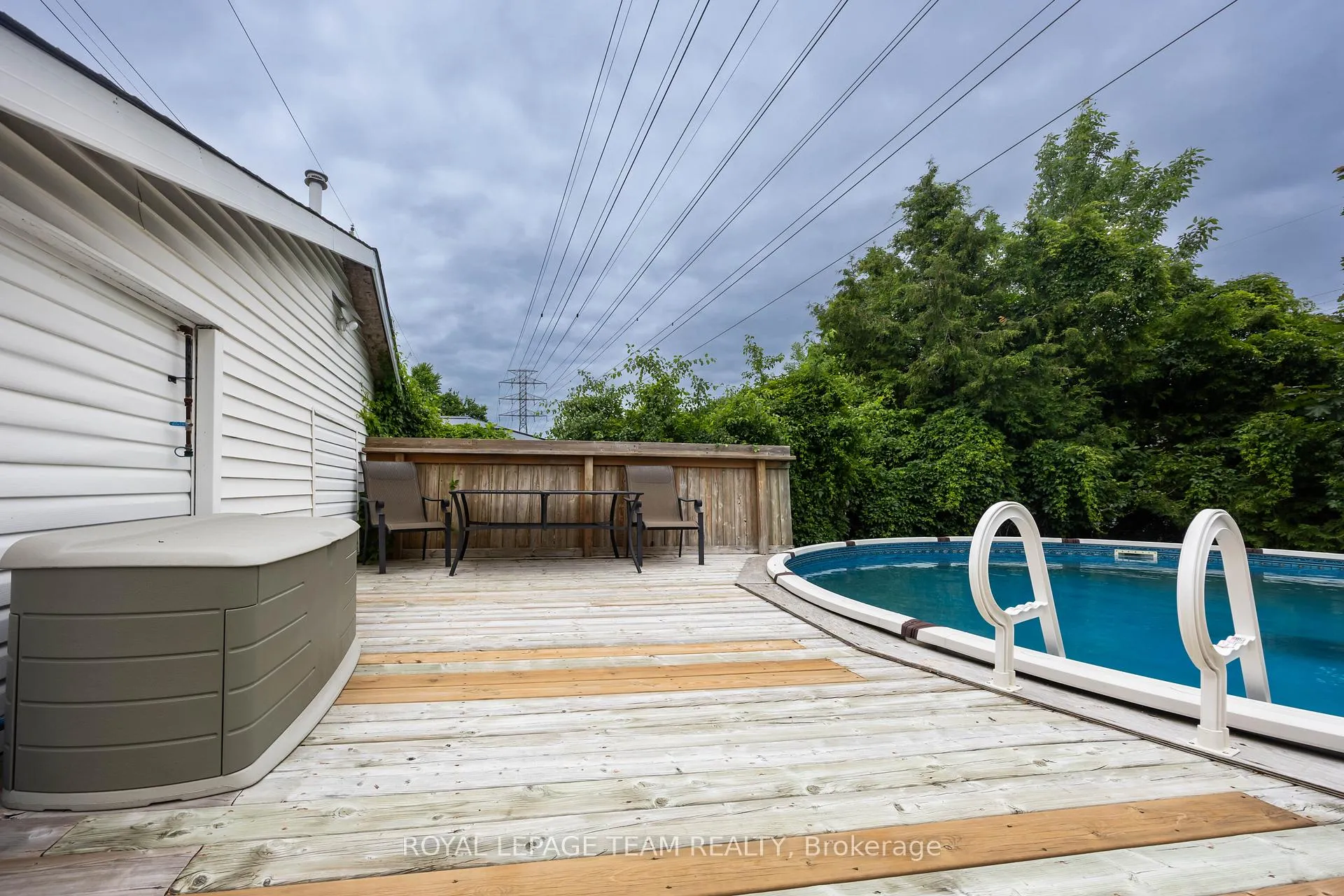 Photo 47 of 1293 Woodside Drive, Ottawa, Copeland Park — HOMEH
