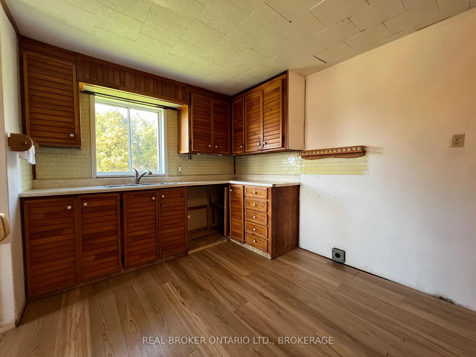 Photo 11 of 4061 County 34 Road, South Glengarry, South Glengarry (Lancaster) Twp — HOMEH