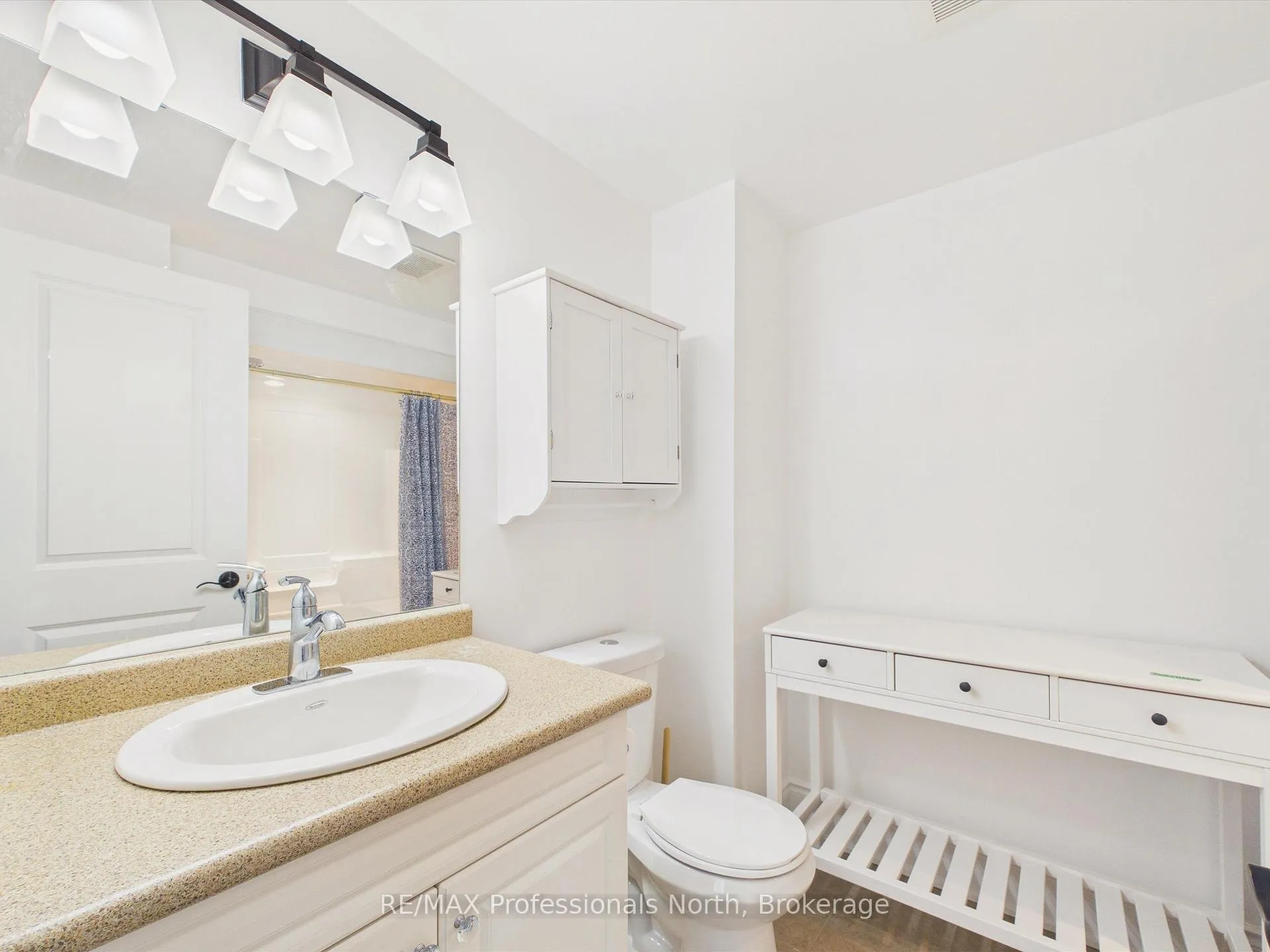 Photo 18 of Unit 201, 391C Manitoba Street, Bracebridge, Macaulay — HOMEH