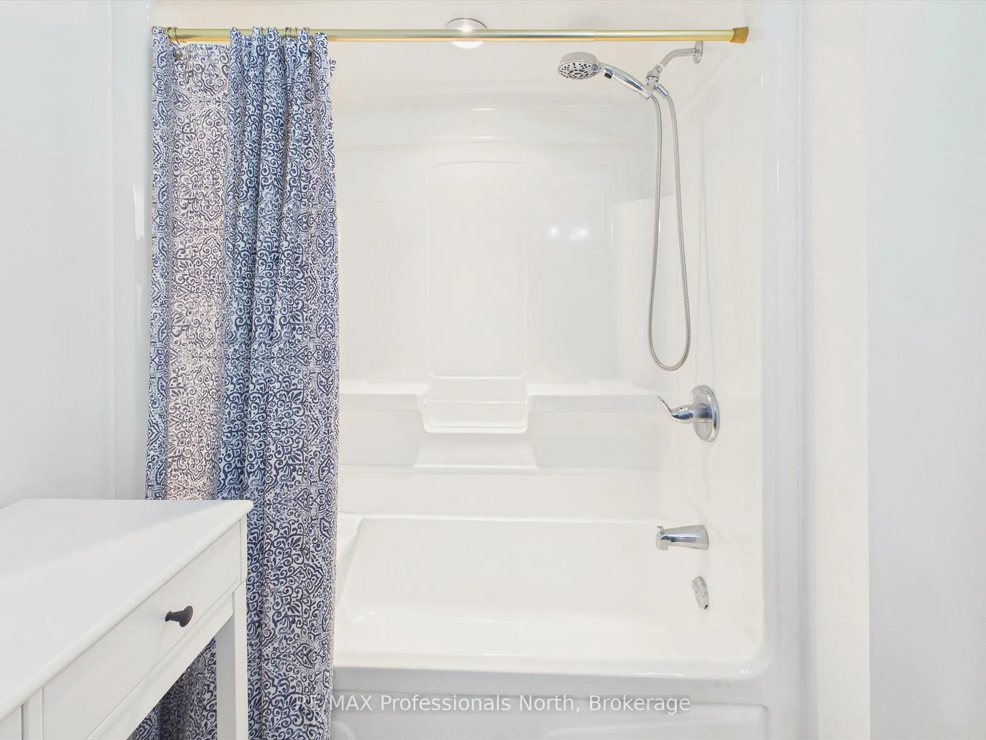 Photo 19 of Unit 201, 391C Manitoba Street, Bracebridge, Macaulay — HOMEH