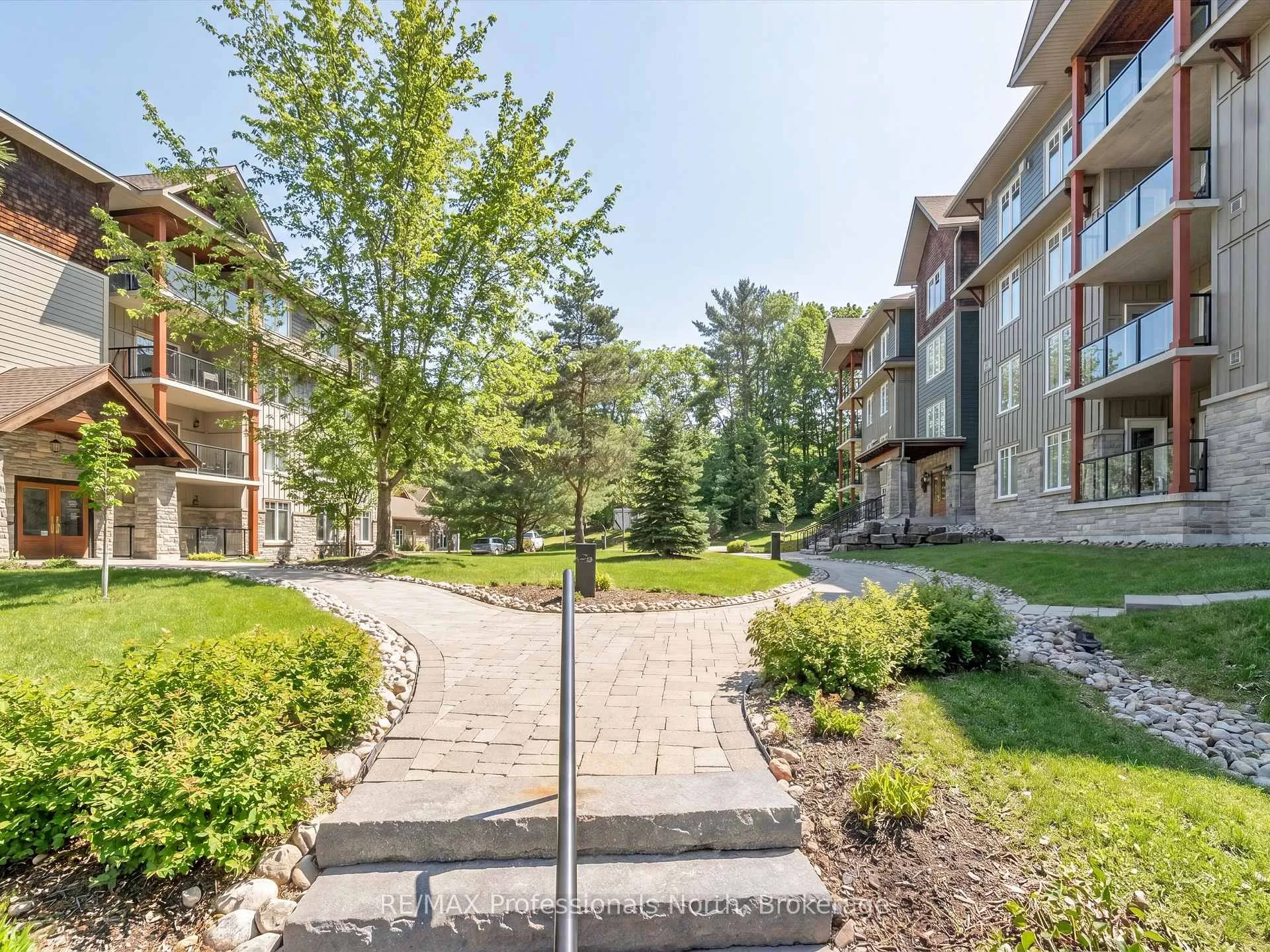 Photo 33 of Unit 201, 391C Manitoba Street, Bracebridge, Macaulay — HOMEH