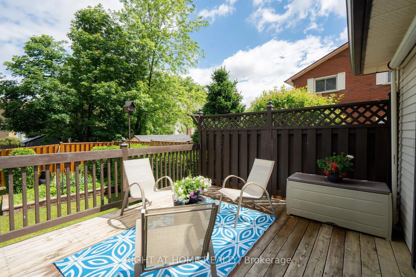 Photo 28 of 210 Seneca Avenue N, Oshawa, Samac — HOMEH