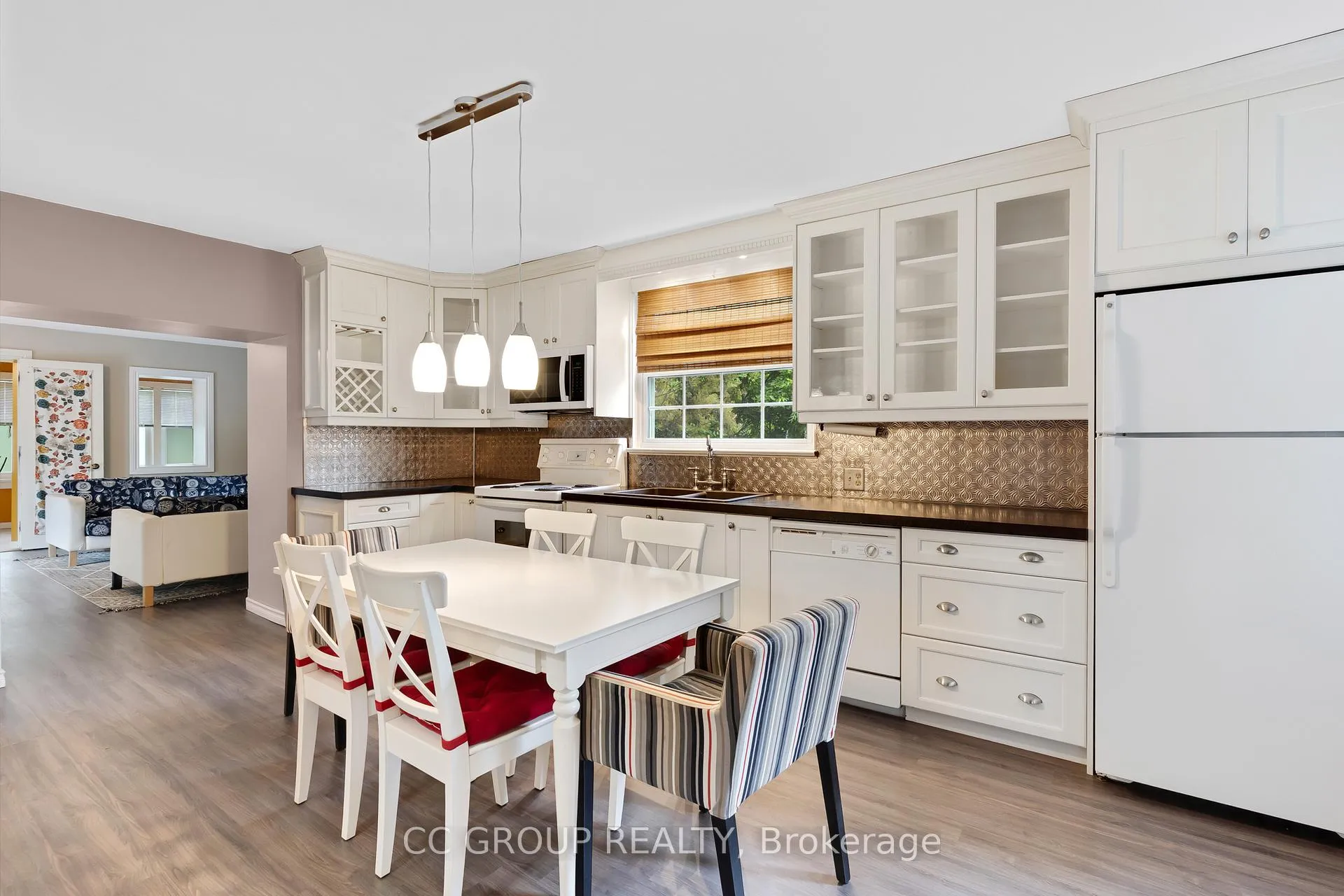 Photo 10 of 542 Huron Street, Wilmot, New Hamburg — HOMEH