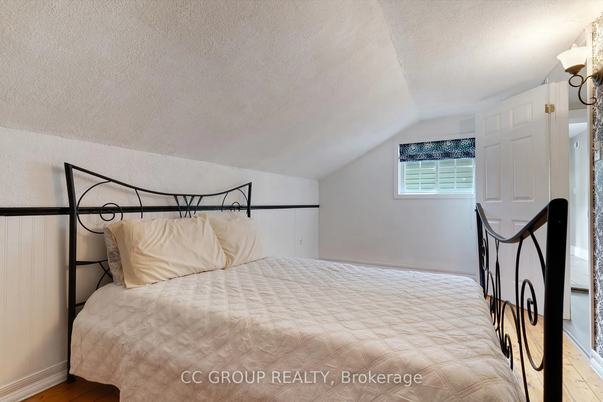 Photo 24 of 542 Huron Street, Wilmot, New Hamburg — HOMEH