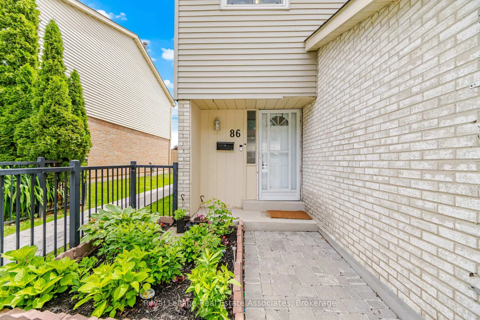 Photo 2 of Unit 86, 611 Galahad Drive, Oshawa, Eastdale — HOMEH