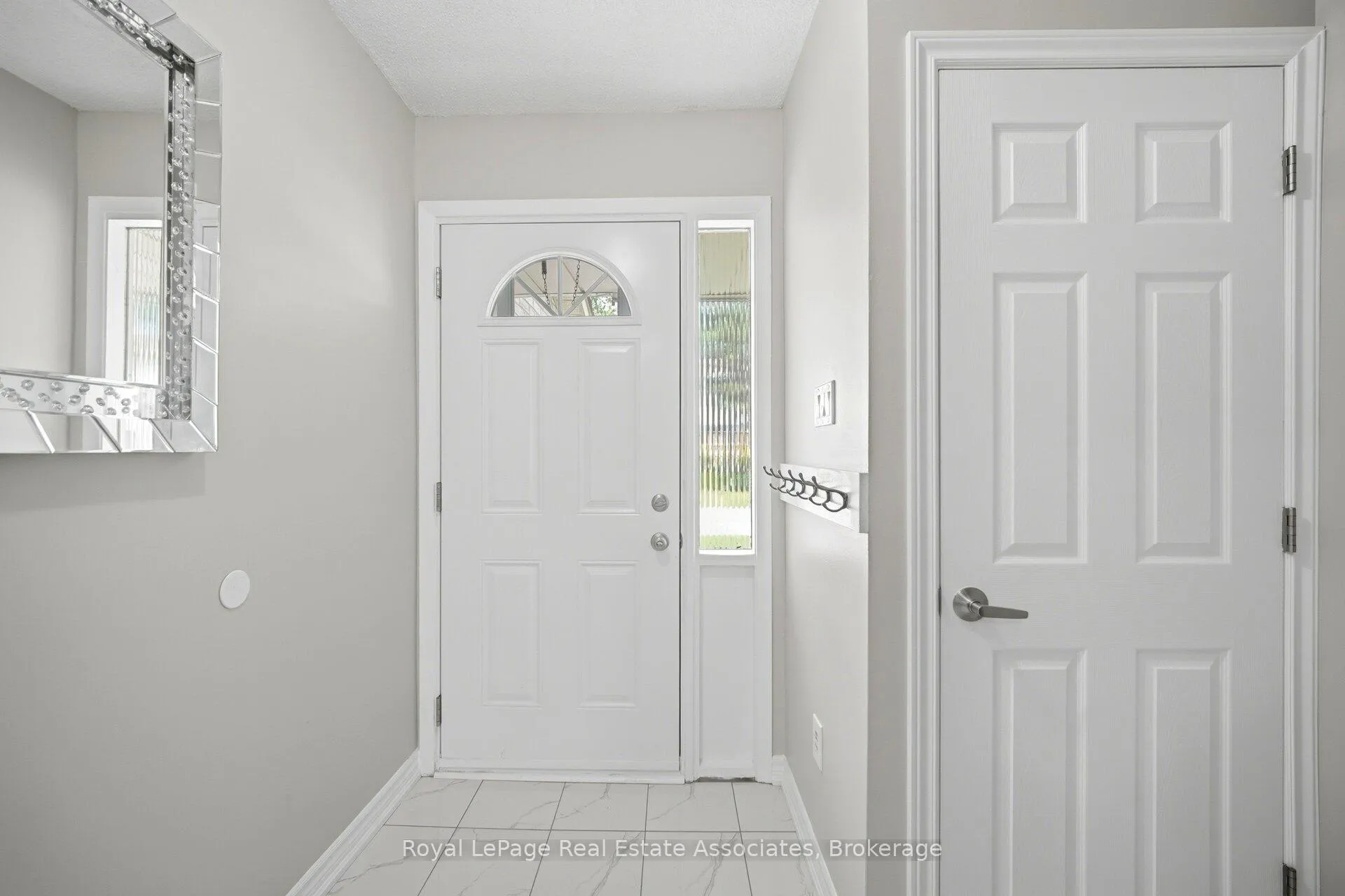 Photo 3 of Unit 86, 611 Galahad Drive, Oshawa, Eastdale — HOMEH