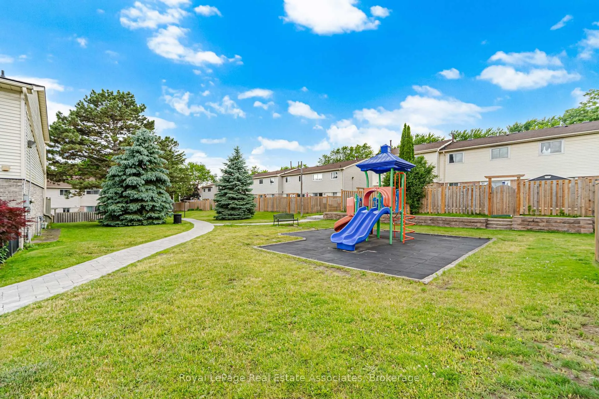Photo 41 of Unit 86, 611 Galahad Drive, Oshawa, Eastdale — HOMEH