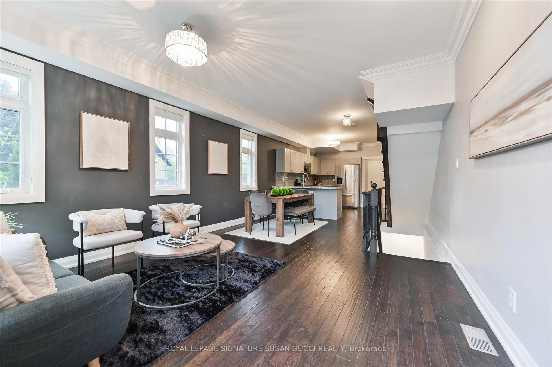 Photo 4 of 2833 St. Clair Avenue E, Toronto, O'Connor-Parkview — HOMEH
