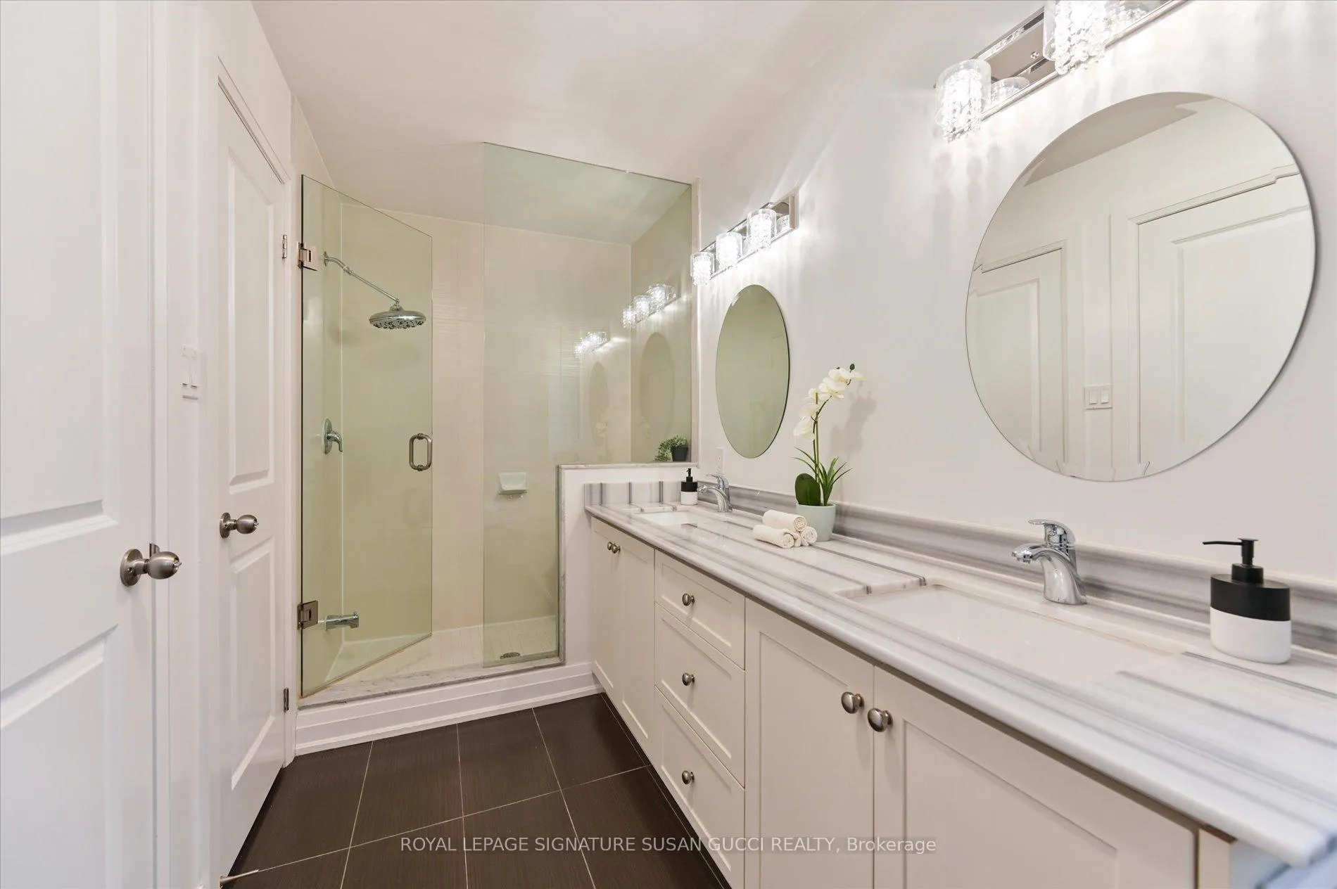 Photo 26 of 2833 St. Clair Avenue E, Toronto, O'Connor-Parkview — HOMEH