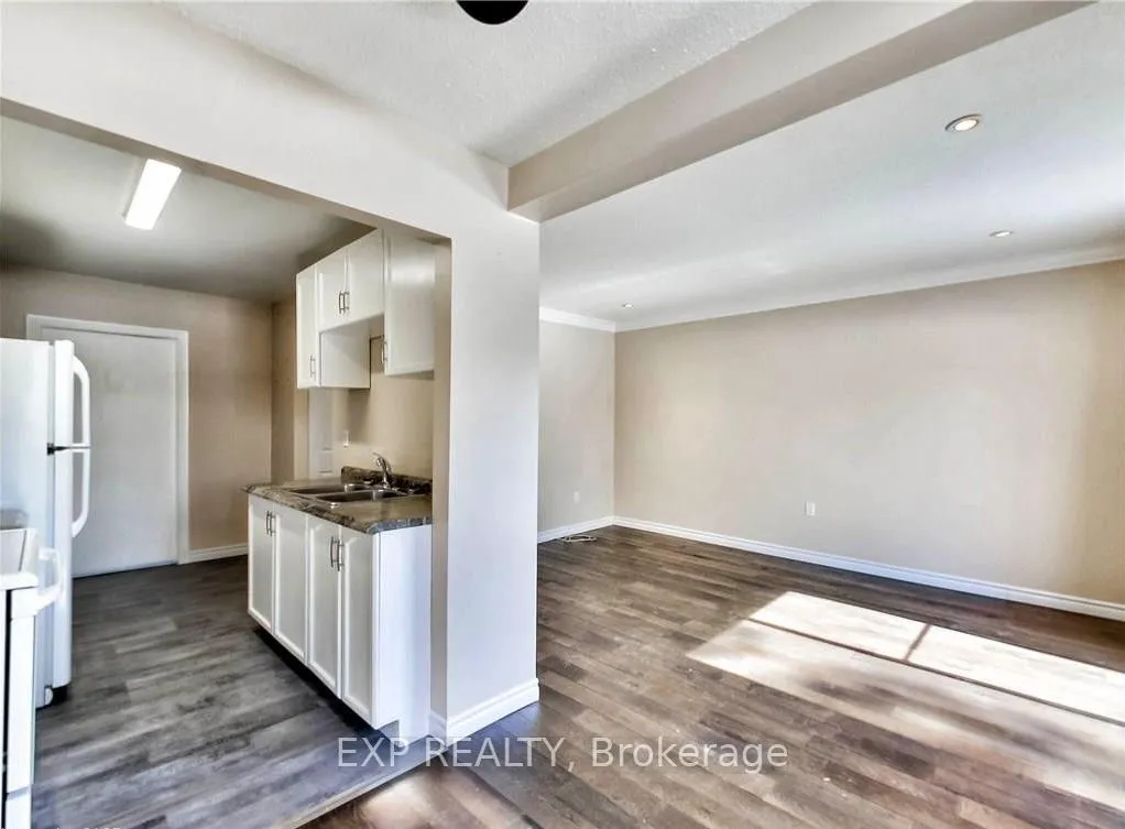 Photo 7 of Unit 141, 100 Quigley Road, Hamilton, Vincent — HOMEH