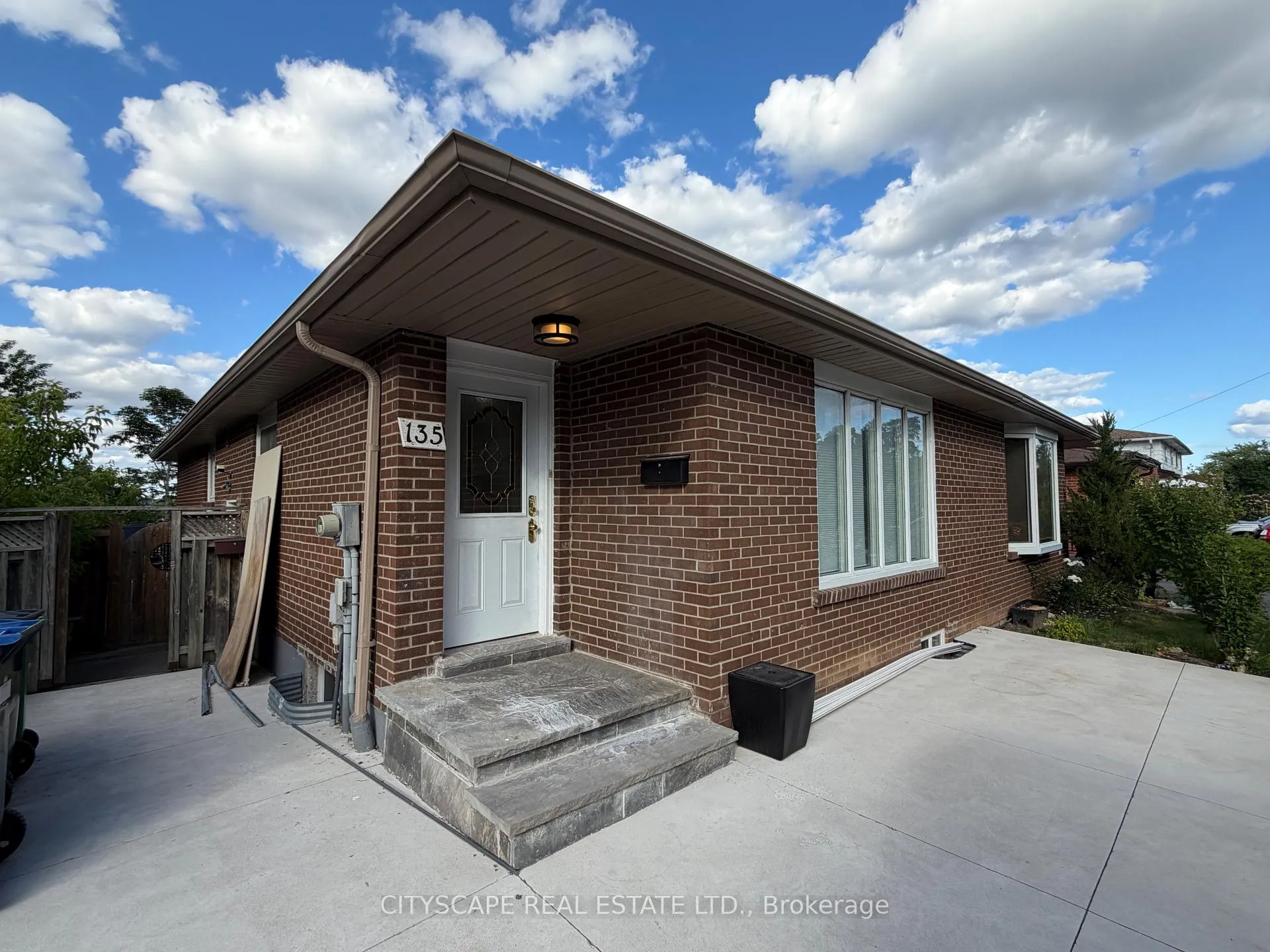 Photo 2 of Unit BSMT A, 135 Bonham Bsmt Boulevard, Mississauga, Streetsville — HOMEH