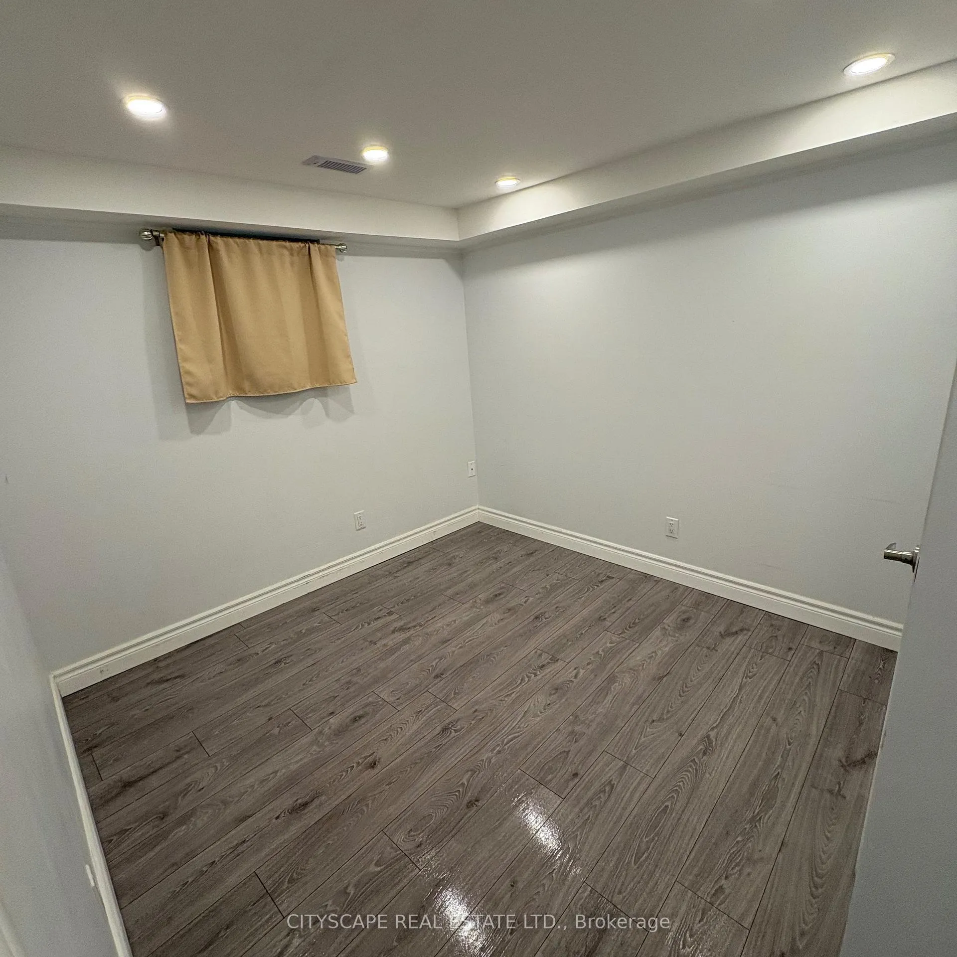 Photo 37 of Unit BSMT A, 135 Bonham Bsmt Boulevard, Mississauga, Streetsville — HOMEH