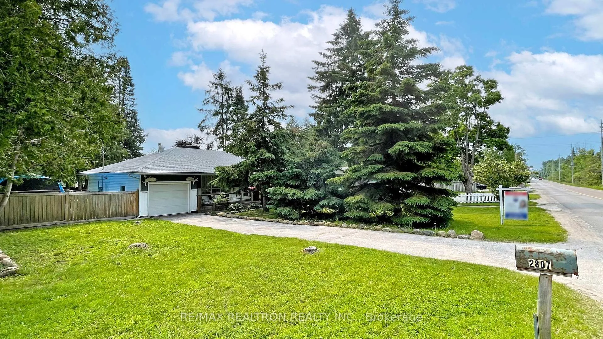 Photo 1 of 2807 25th Side Road, Innisfil, Rural Innisfil — HOMEH