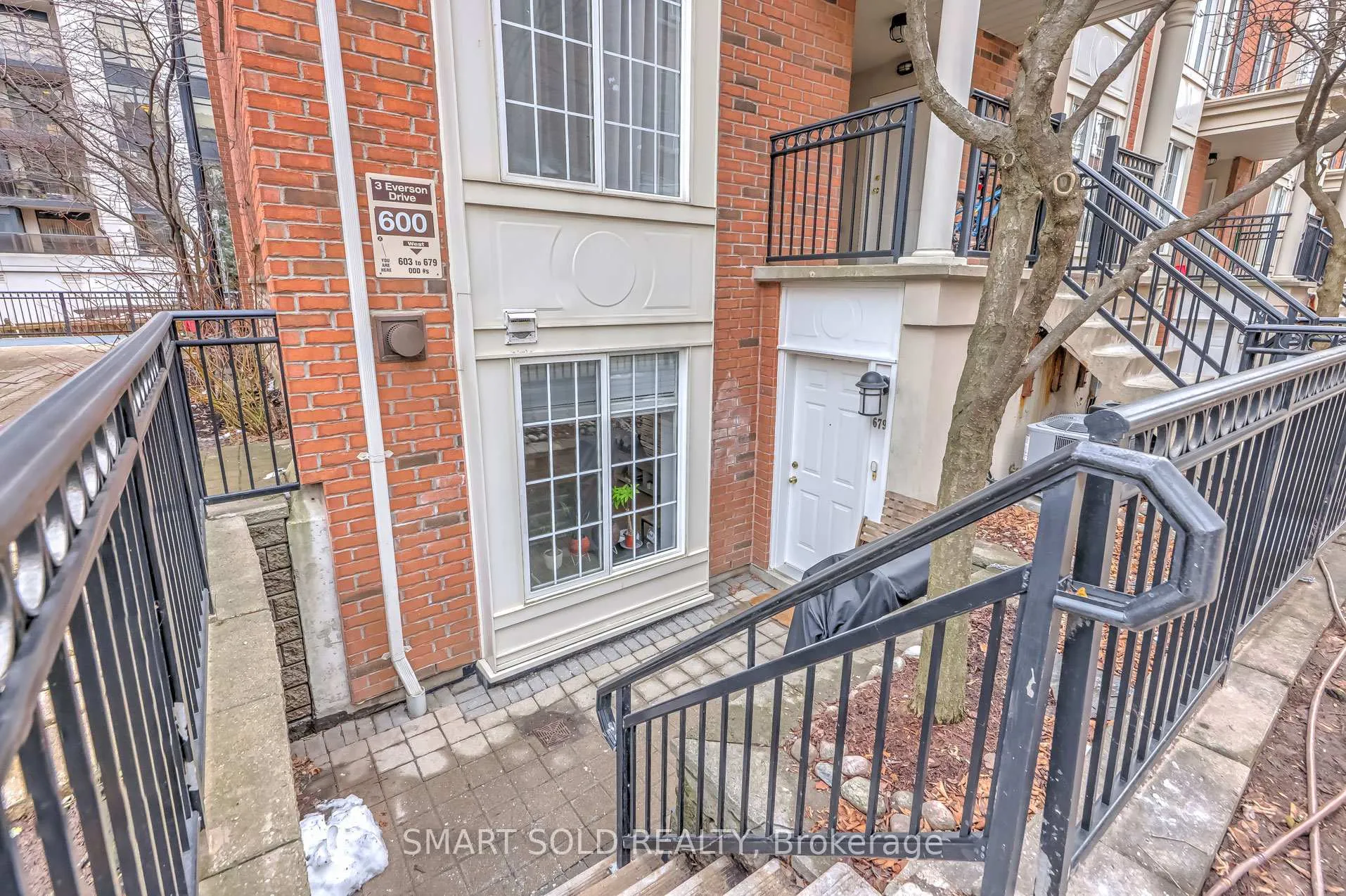 Photo 4 of Unit 679, 3 Everson Drive, North York, Willowdale East — HOMEH