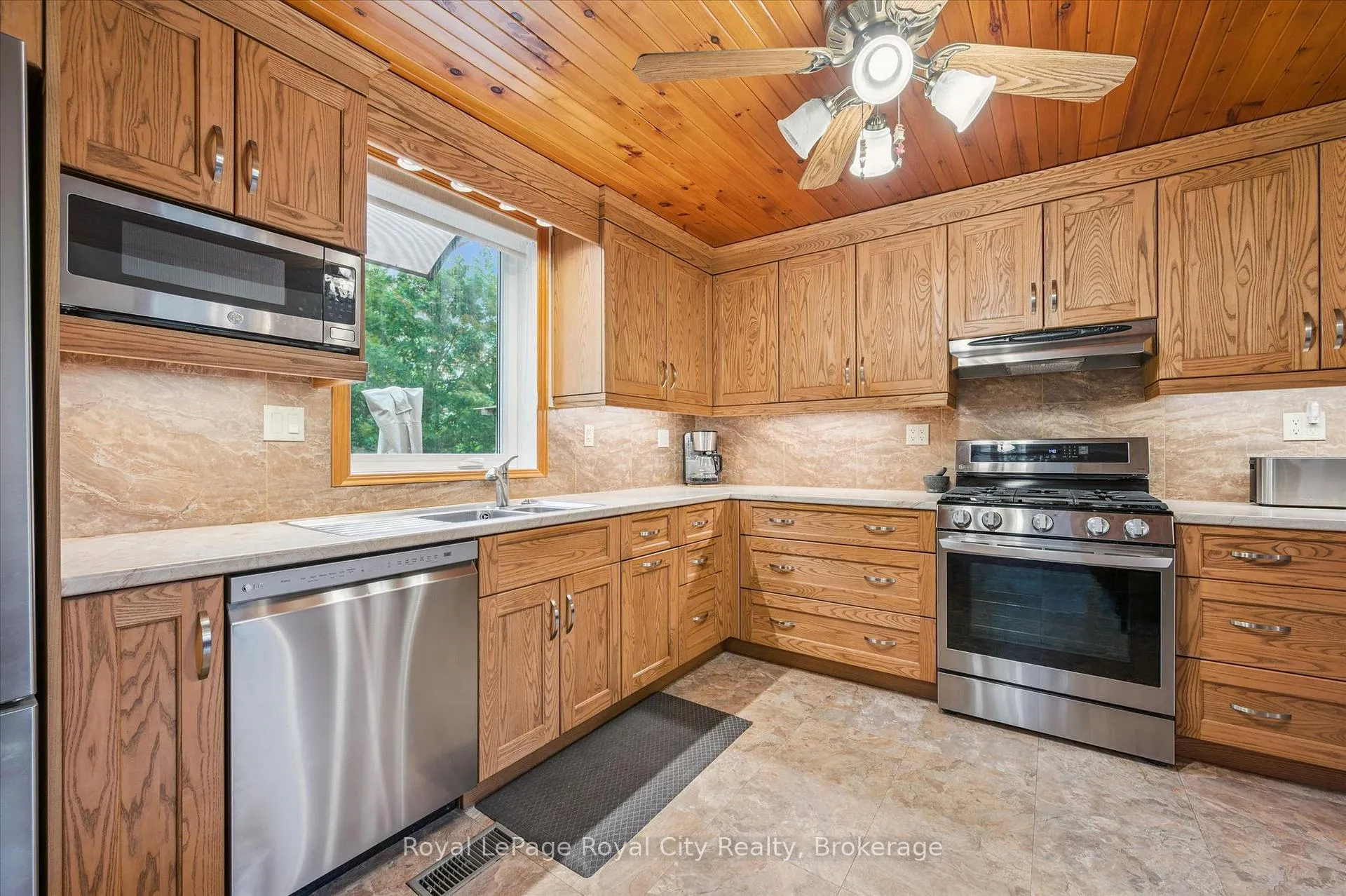 Photo 10 of 42 Inkerman Street, Guelph, Junction/Onward Willow — HOMEH
