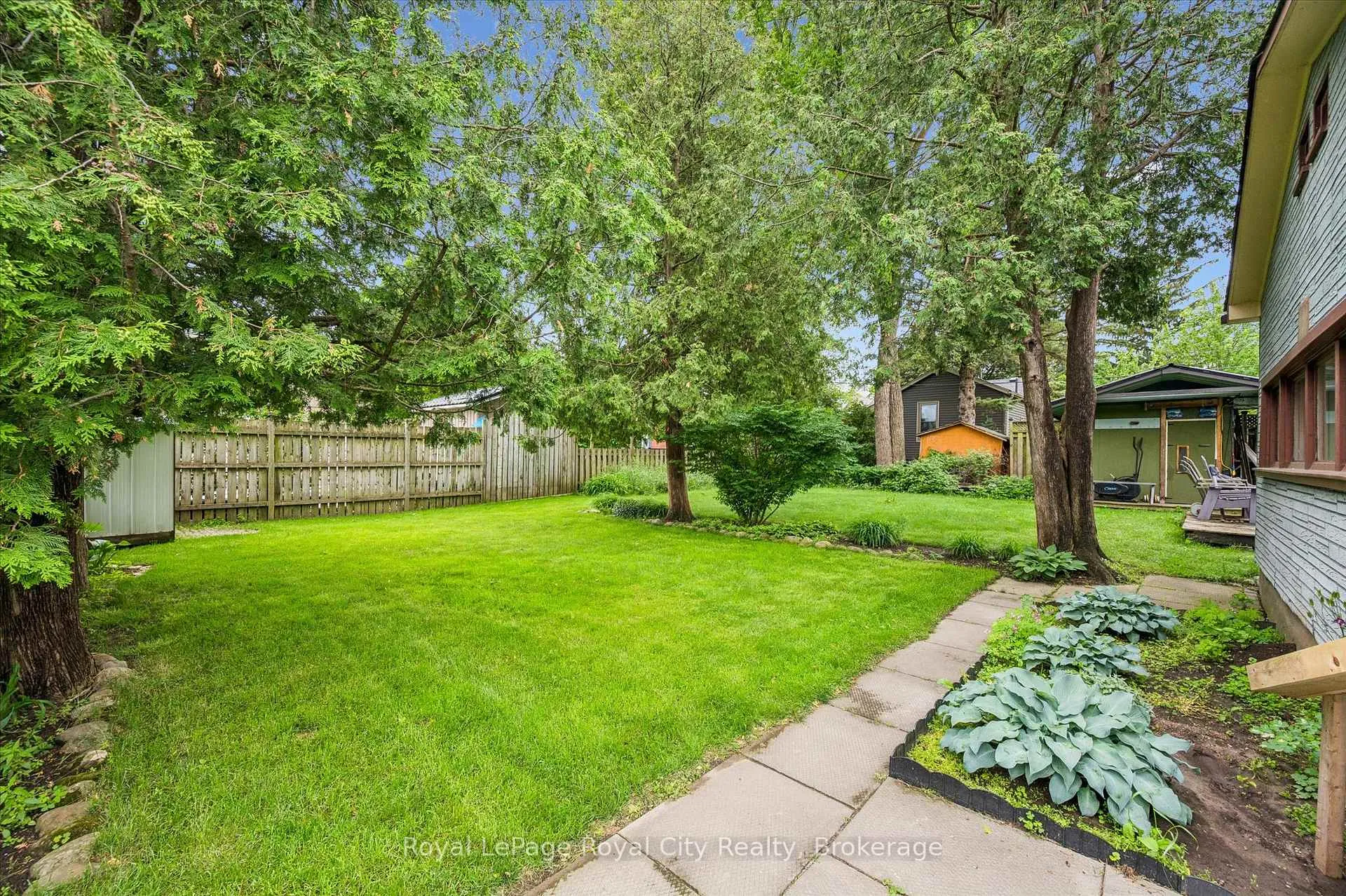Photo 30 of 42 Inkerman Street, Guelph, Junction/Onward Willow — HOMEH