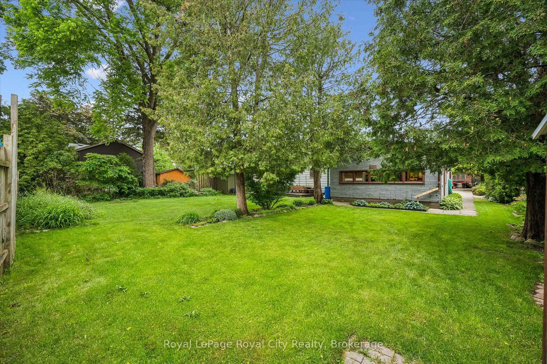 Photo 33 of 42 Inkerman Street, Guelph, Junction/Onward Willow — HOMEH